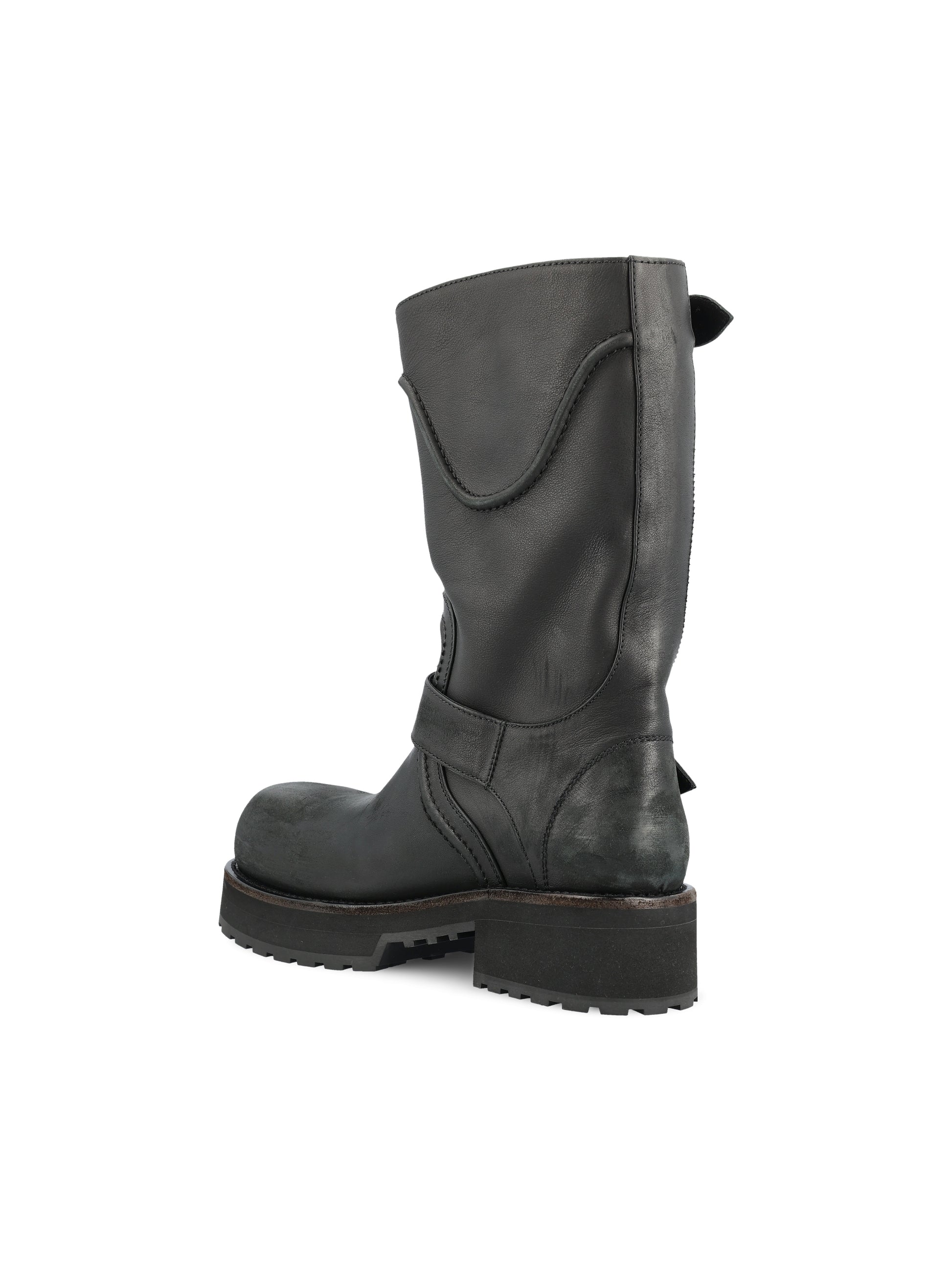 Stivali realizzati in pelle di vitello. 833585 WCAL11080 BALENCIAGA 