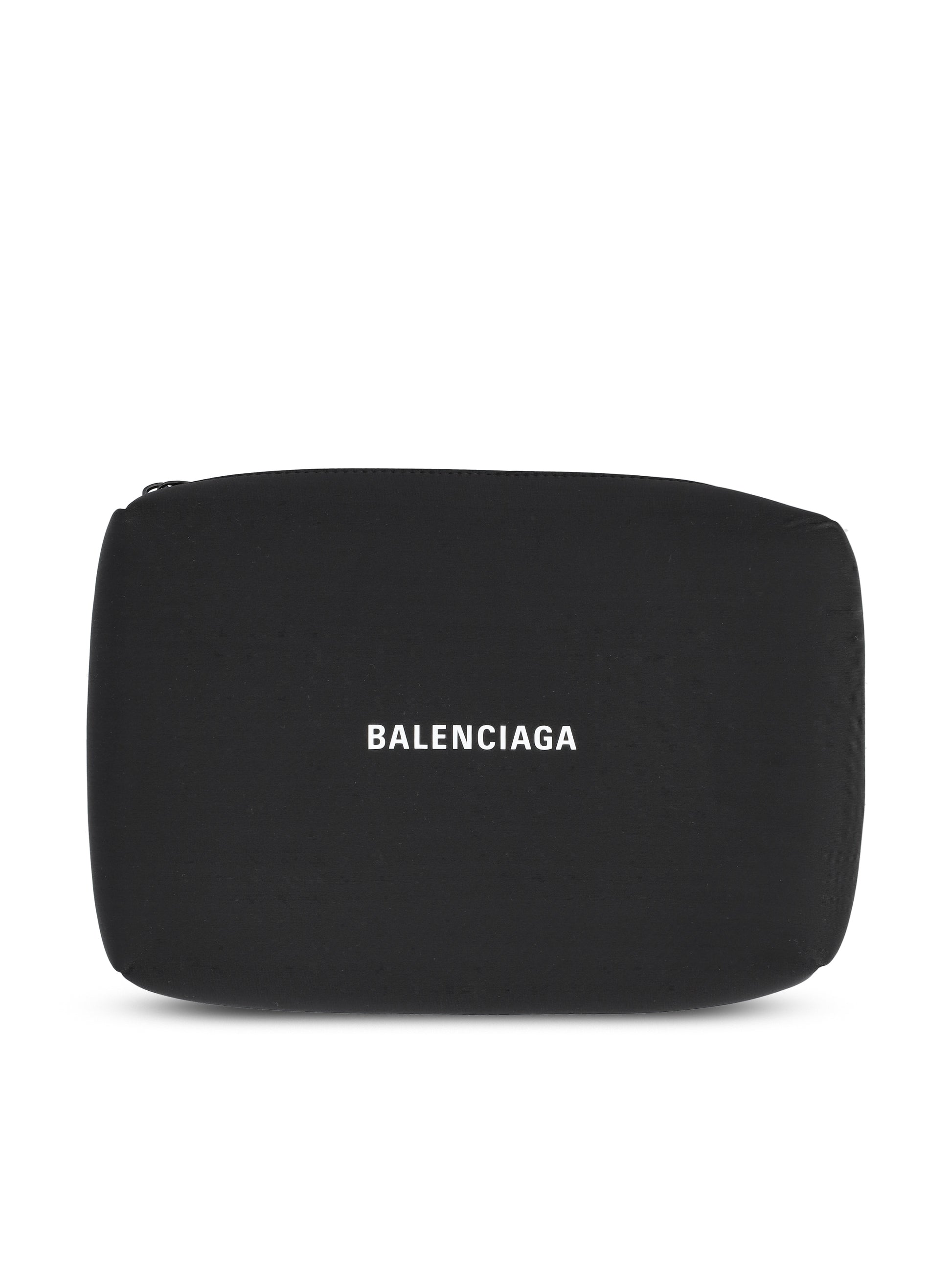 Shorts realizzati in poliammide. A001NP 4G4B21000 BALENCIAGA 