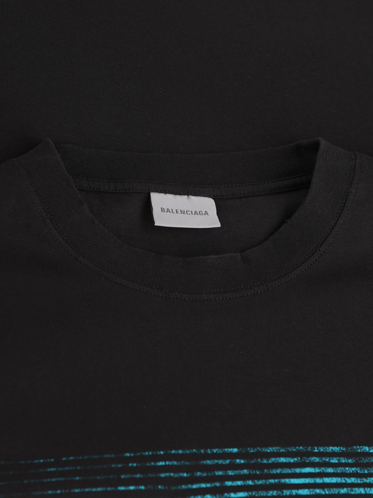 T-shirt realizzata in cotone. A001VV TUVO81000 BALENCIAGA 