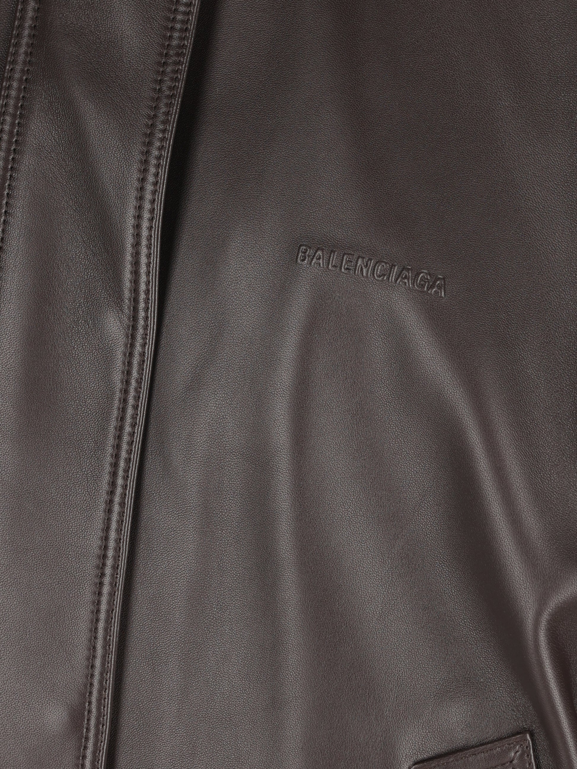 Blouson realizzato in pelle. A002FV TUS302505 BALENCIAGA 