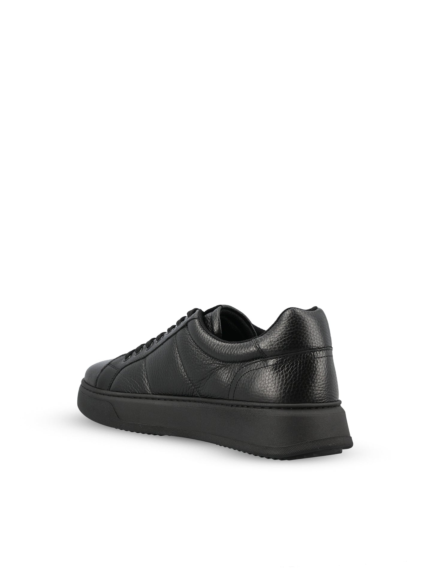 Sneakers realizzate in pelle. 12640035 001 BOGNER 