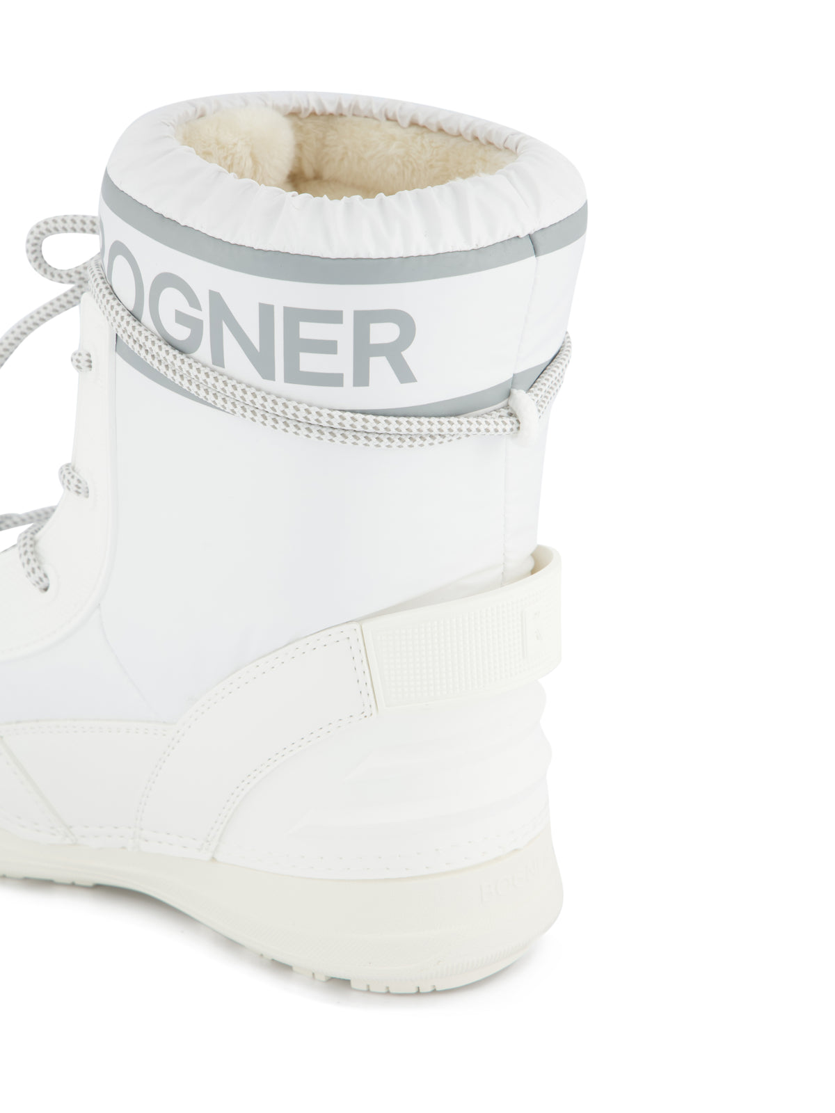 Stivali realizzati in similpelle 32647014 010 BOGNER 