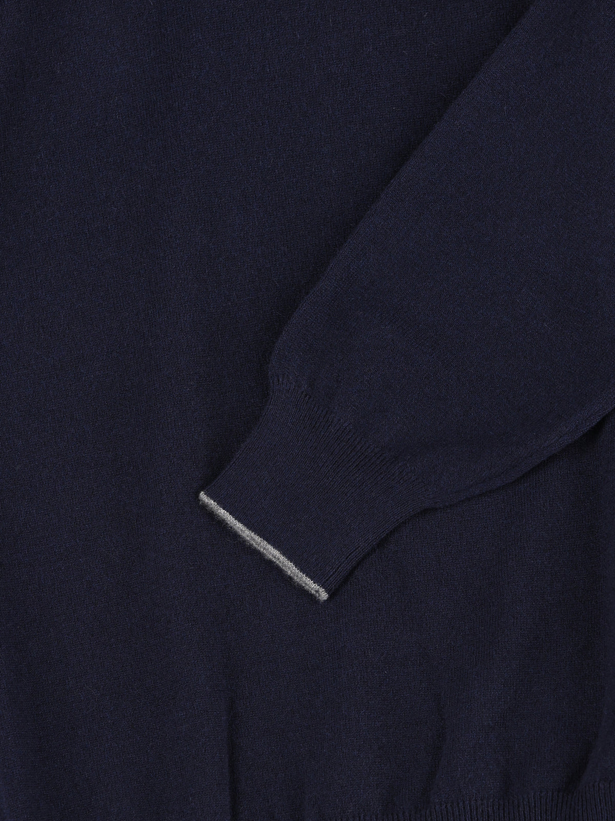 Maglia realizzata in cashmere. M2200103 CW425 BRUNELLO CUCINELLI 