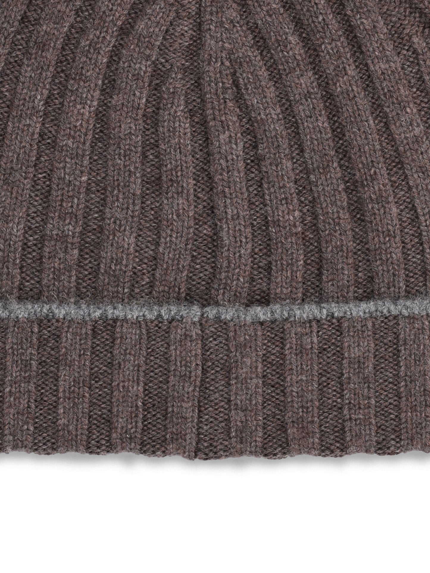 Berretto in cashmere. M2240900 CD981 BRUNELLO CUCINELLI 
