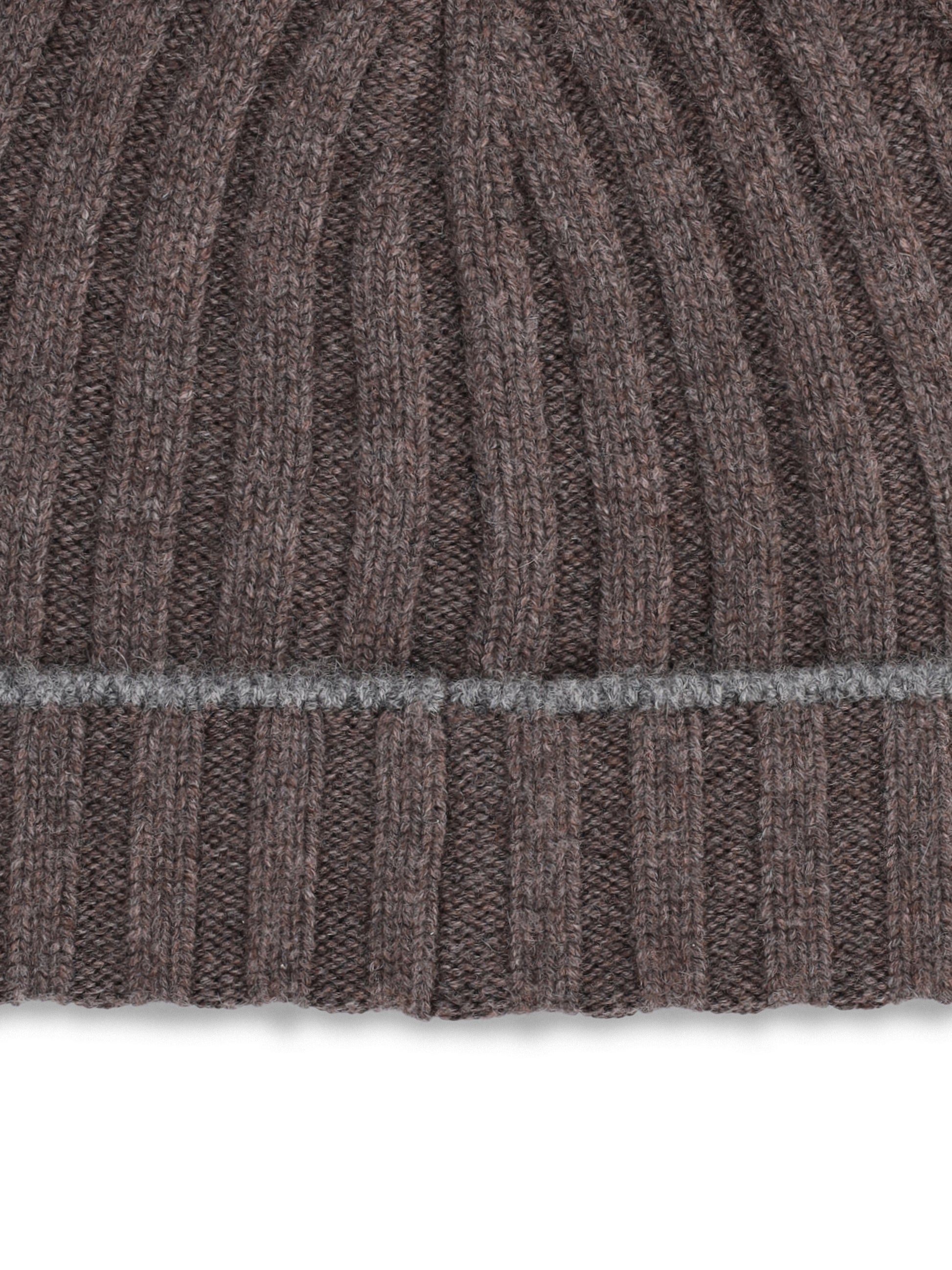 Berretto in cashmere. M2240900 CD981 BRUNELLO CUCINELLI 