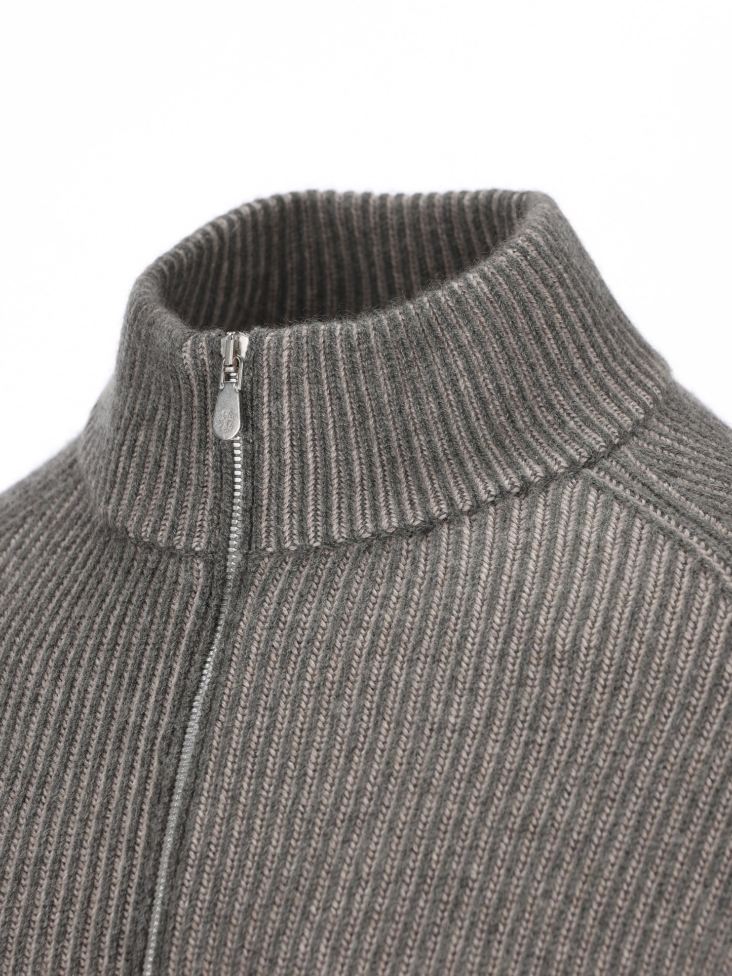 Cardigan realizzato in cashmere. M22700506 CDC15 BRUNELLO CUCINELLI 