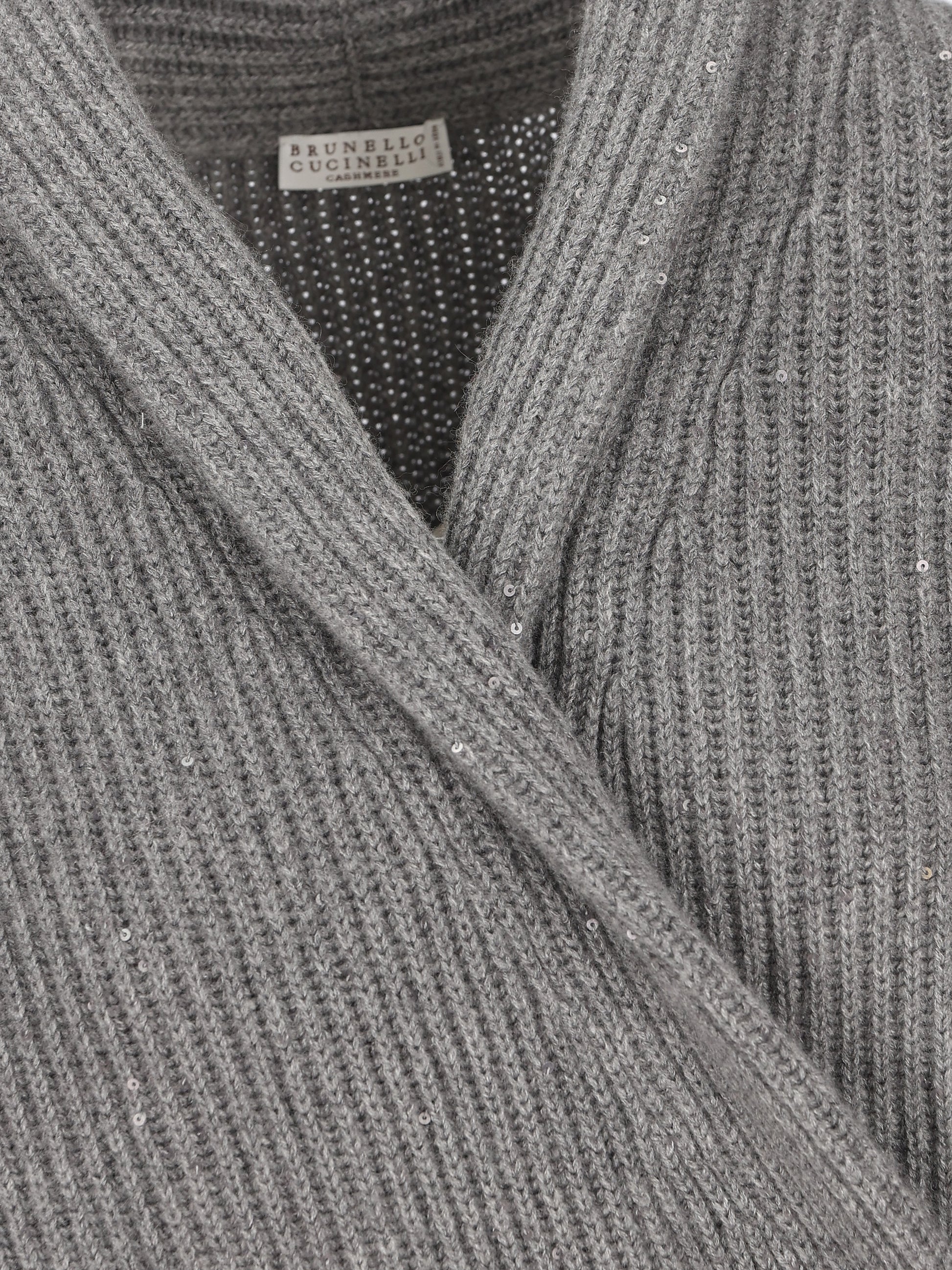 Cardigan realizzato in cashmere. M71544306 CJ074 BRUNELLO CUCINELLI 