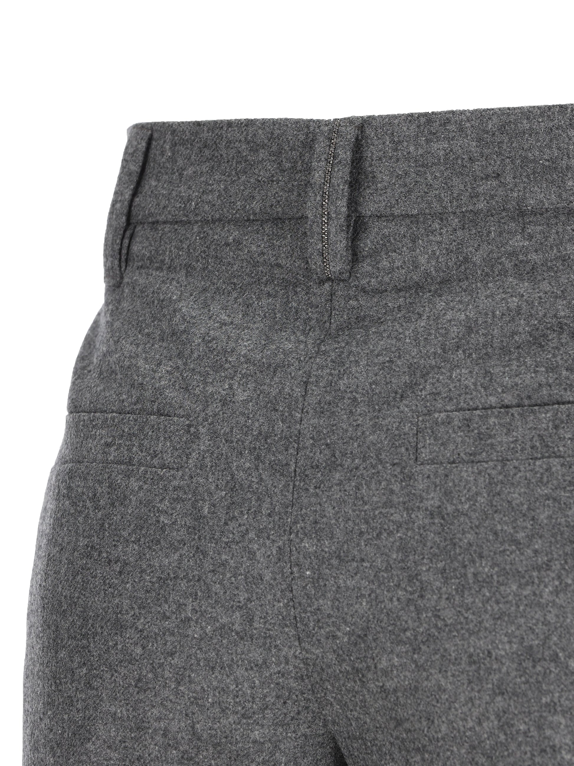 Pantaloni realizzati in lana vergine. MB162P9358 C032 BRUNELLO CUCINELLI 