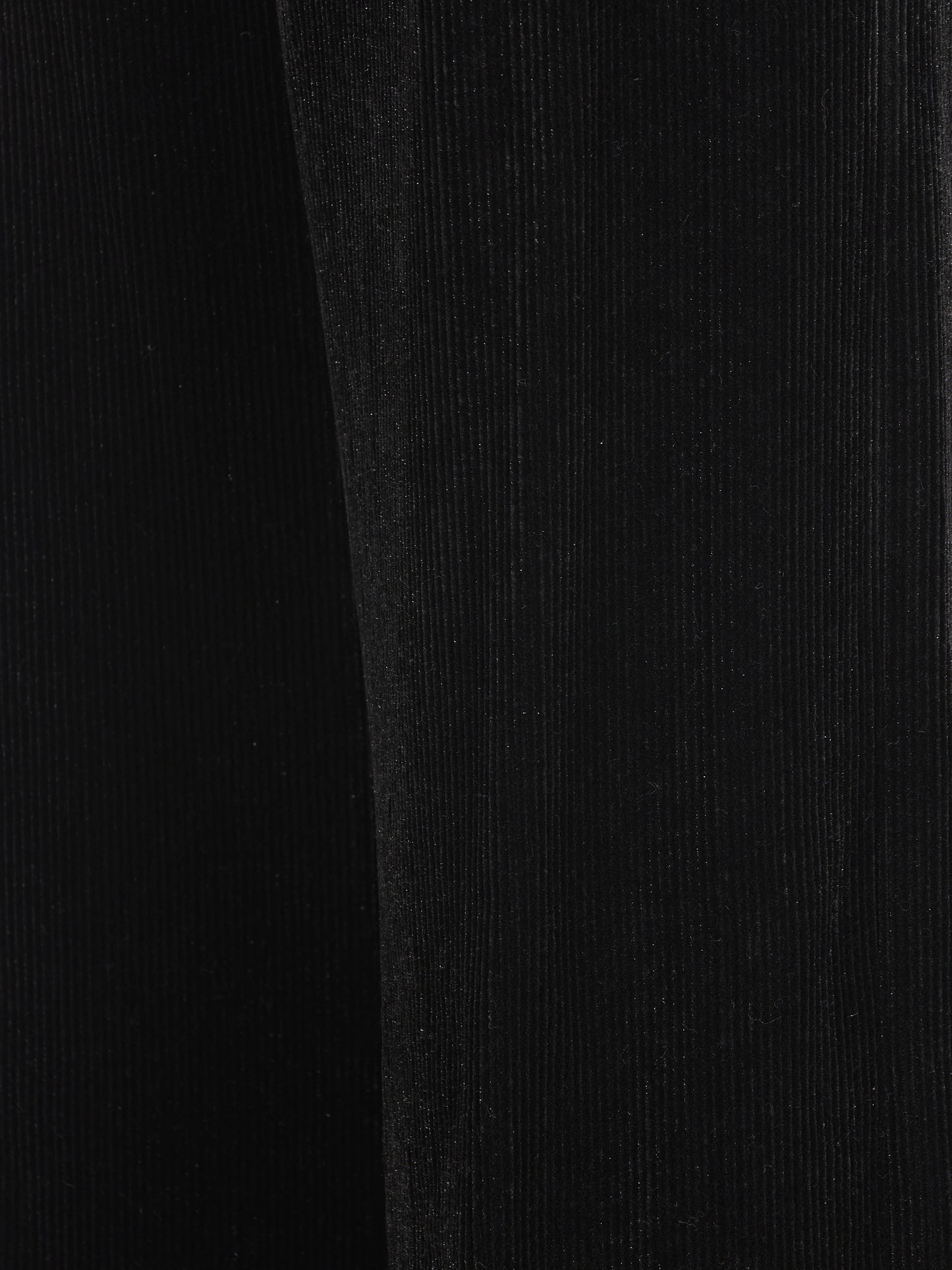 Pantalone realizzato in velluto. MG568P8884 C101 BRUNELLO CUCINELLI 
