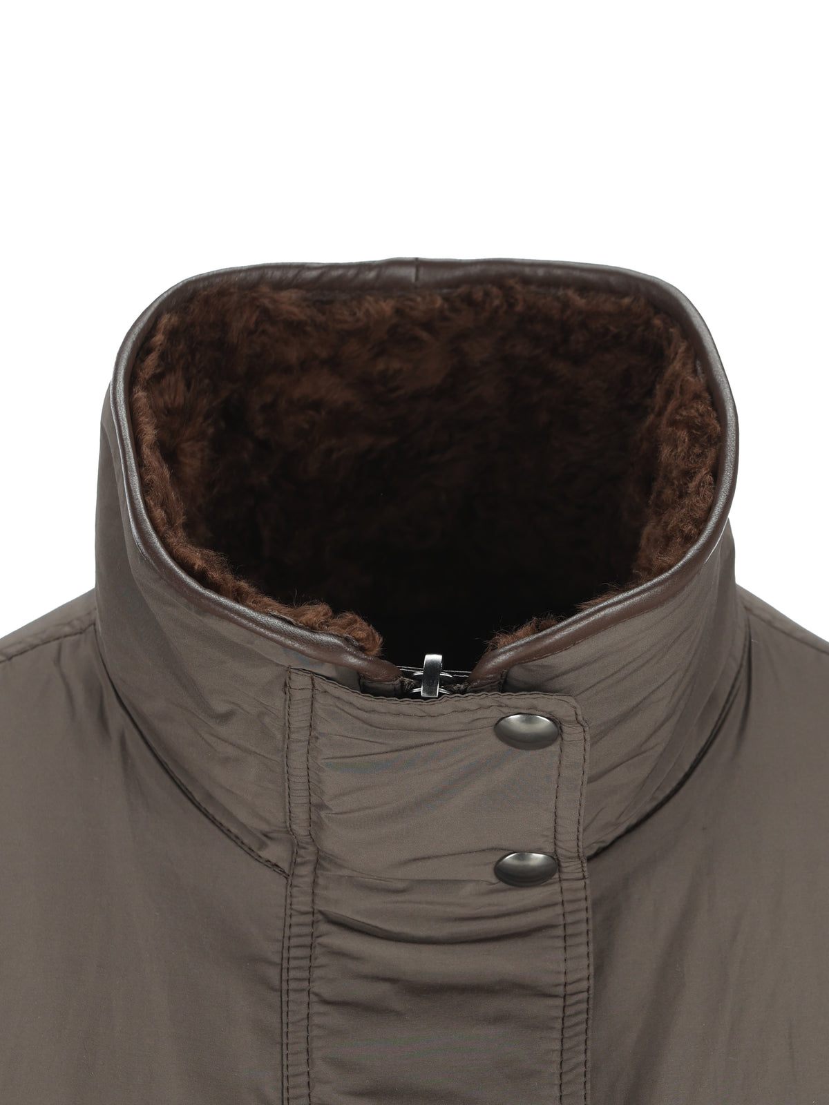 Capospalla realizzata in shearling. MPMBP7225 C9806 BRUNELLO CUCINELLI 