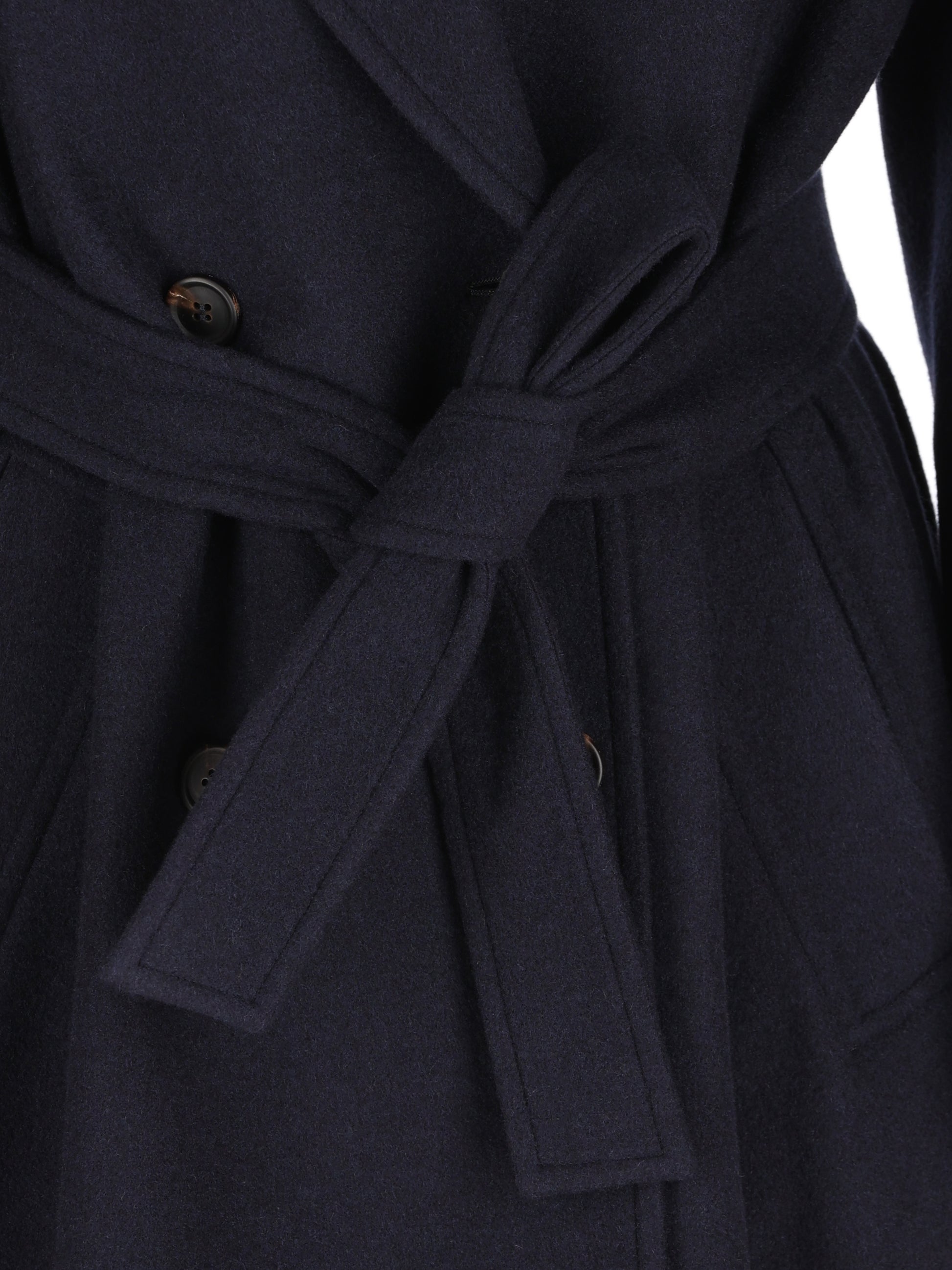 Cappotto realizzato in cashmere. MT4019993 C210 BRUNELLO CUCINELLI 