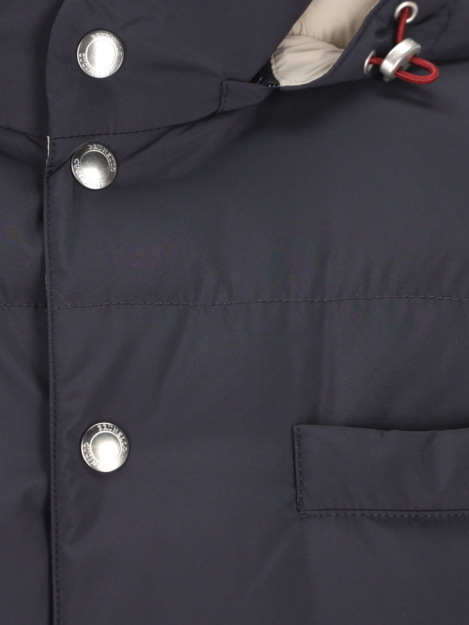 Gilet realizzato in poliestere. MV4081628 CIX44 BRUNELLO CUCINELLI 
