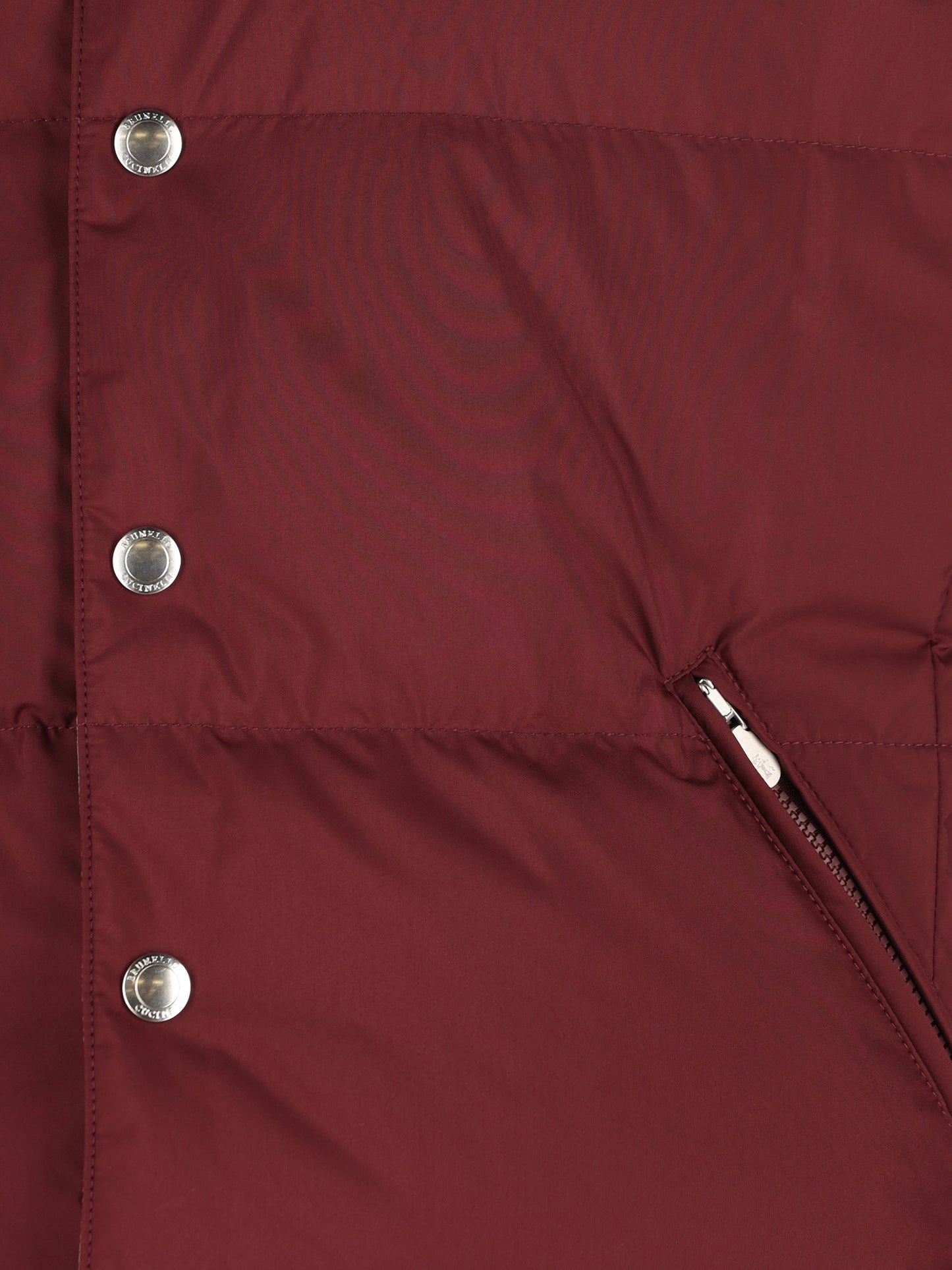 Gilet realizzato in poliestere. MV4081628 CWB13 BRUNELLO CUCINELLI 