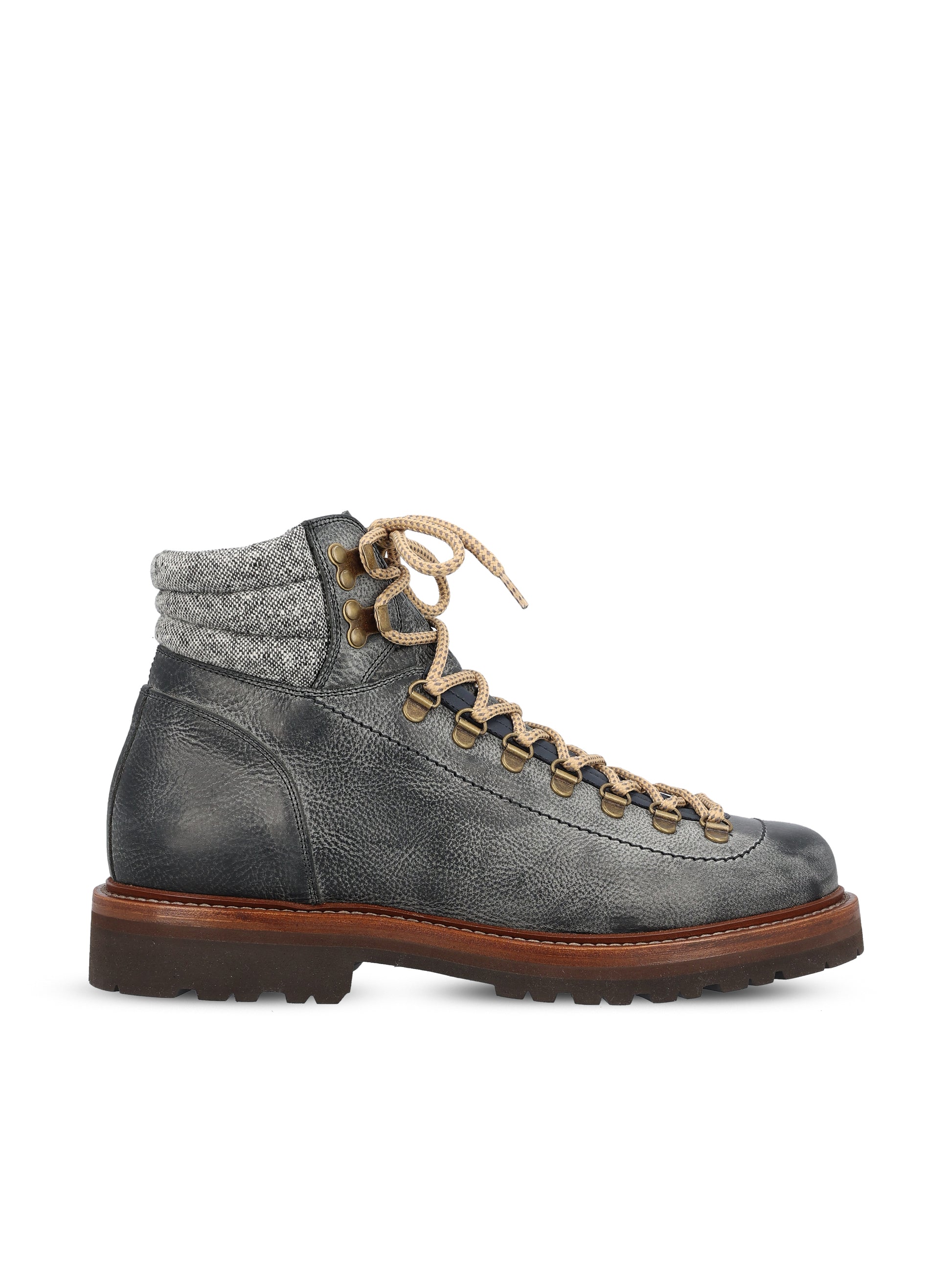 Stivali realizzati in pelle. MZURCCS890 CSD16 BRUNELLO CUCINELLI 