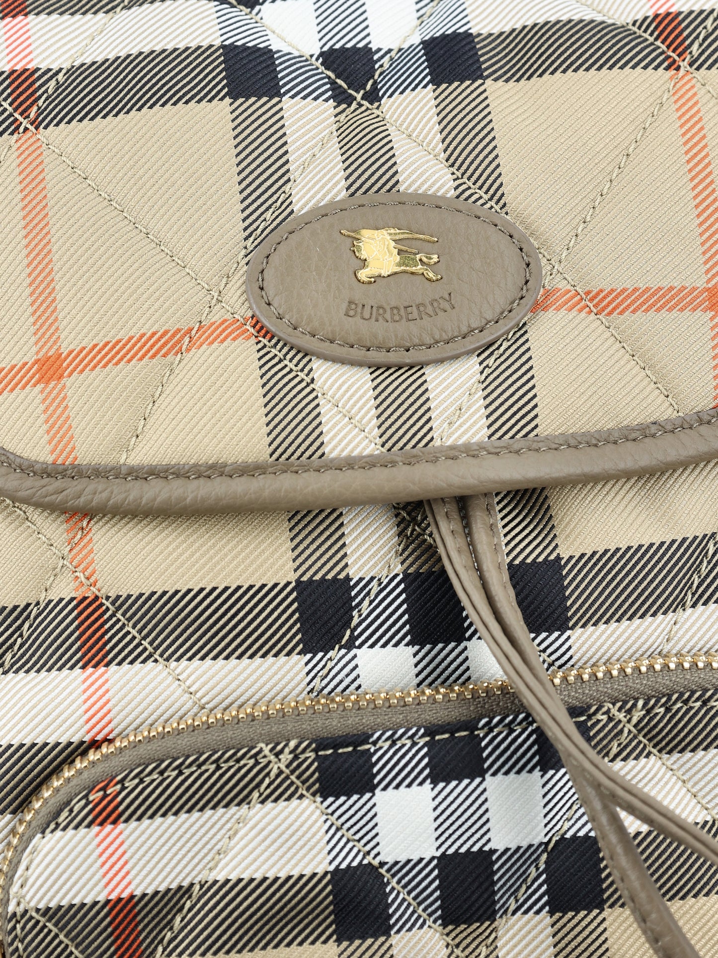 Zaino realizzato in poliammide. 8118909 B9368 BURBERRY 