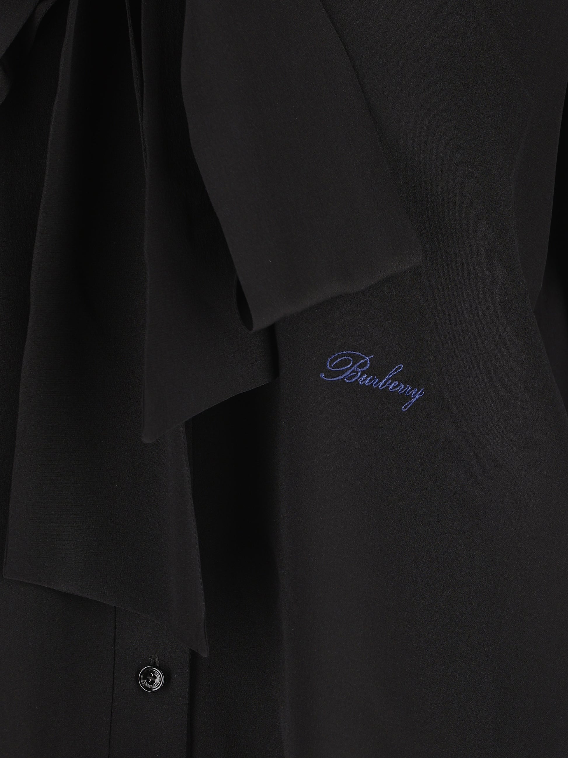 Camicia realizzata in seta. 8129795 A1189 BURBERRY 
