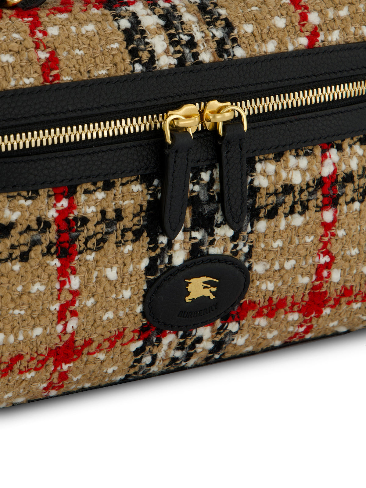 Borsa realizzata in Italia in bouclé di misto lana. 8132099 A2021 BURBERRY 
