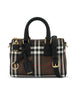 Borsa realizzata in cotone spalmato. 8132592 C6741 BURBERRY 