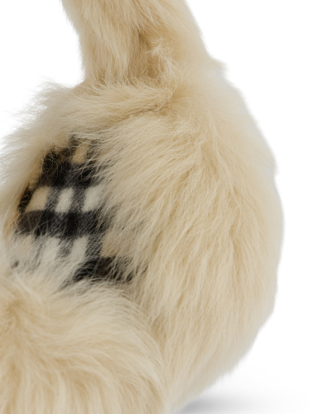 Paraorecchie realizzato in pelliccia di agnello. 8135151 A2021 BURBERRY 