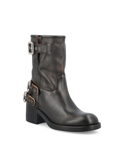 Stivali realizzati in pelle di vitello. CHC25A12FSY 001 CHLOE' 
