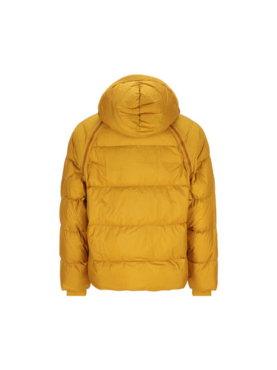 Piumino realizzato in nylon. 21CMOW210A 110655G232 C.P COMPANY 