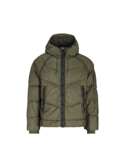 Piumino realizzato in nylon. 21CMOW210A 110655G683 C.P COMPANY 