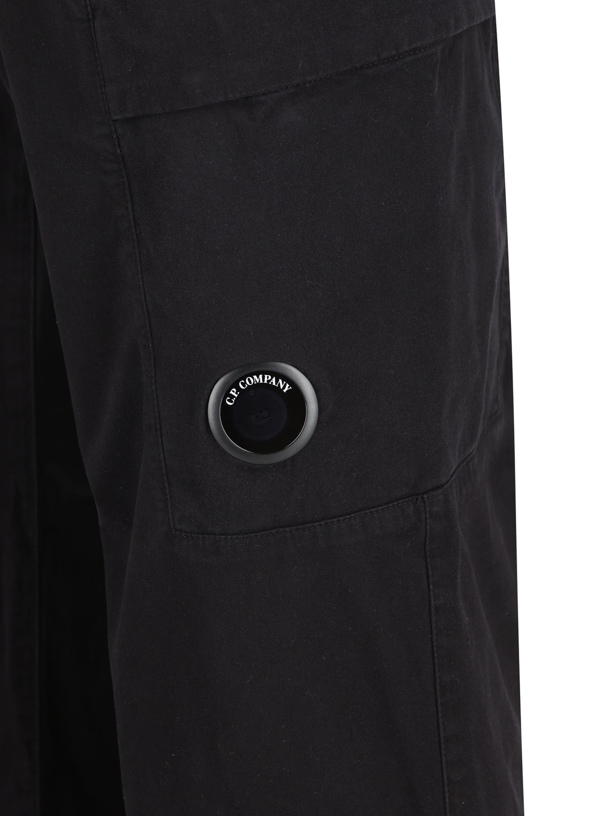 Pantaloni realizzati in cotone. 21CMPA090A 005529G999 C.P COMPANY 