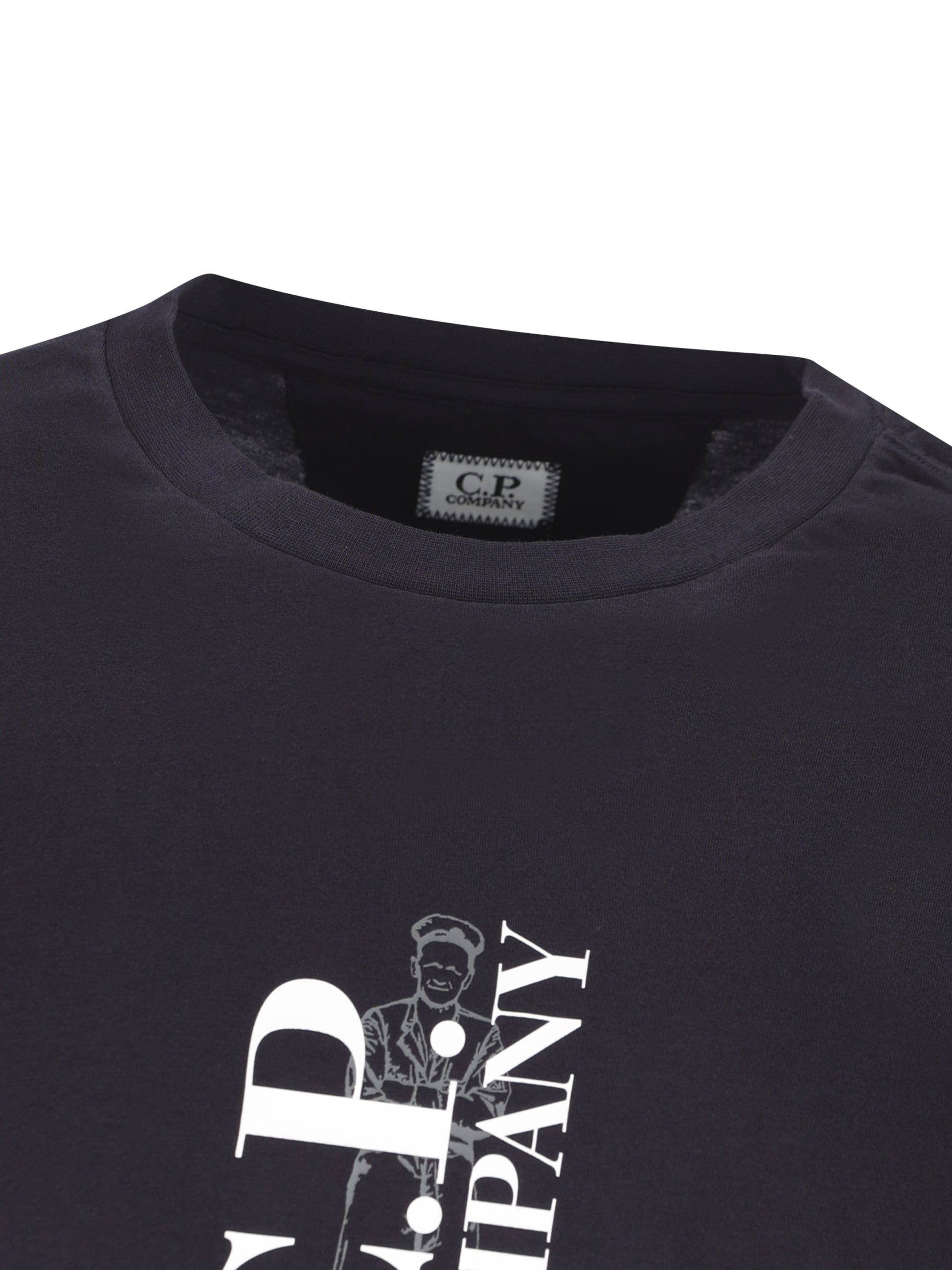 T-Shirt uomo C.P. Company 30/1 Jersey Vertical Logo 21CMTS134A 005100W888 C.P COMPANY 