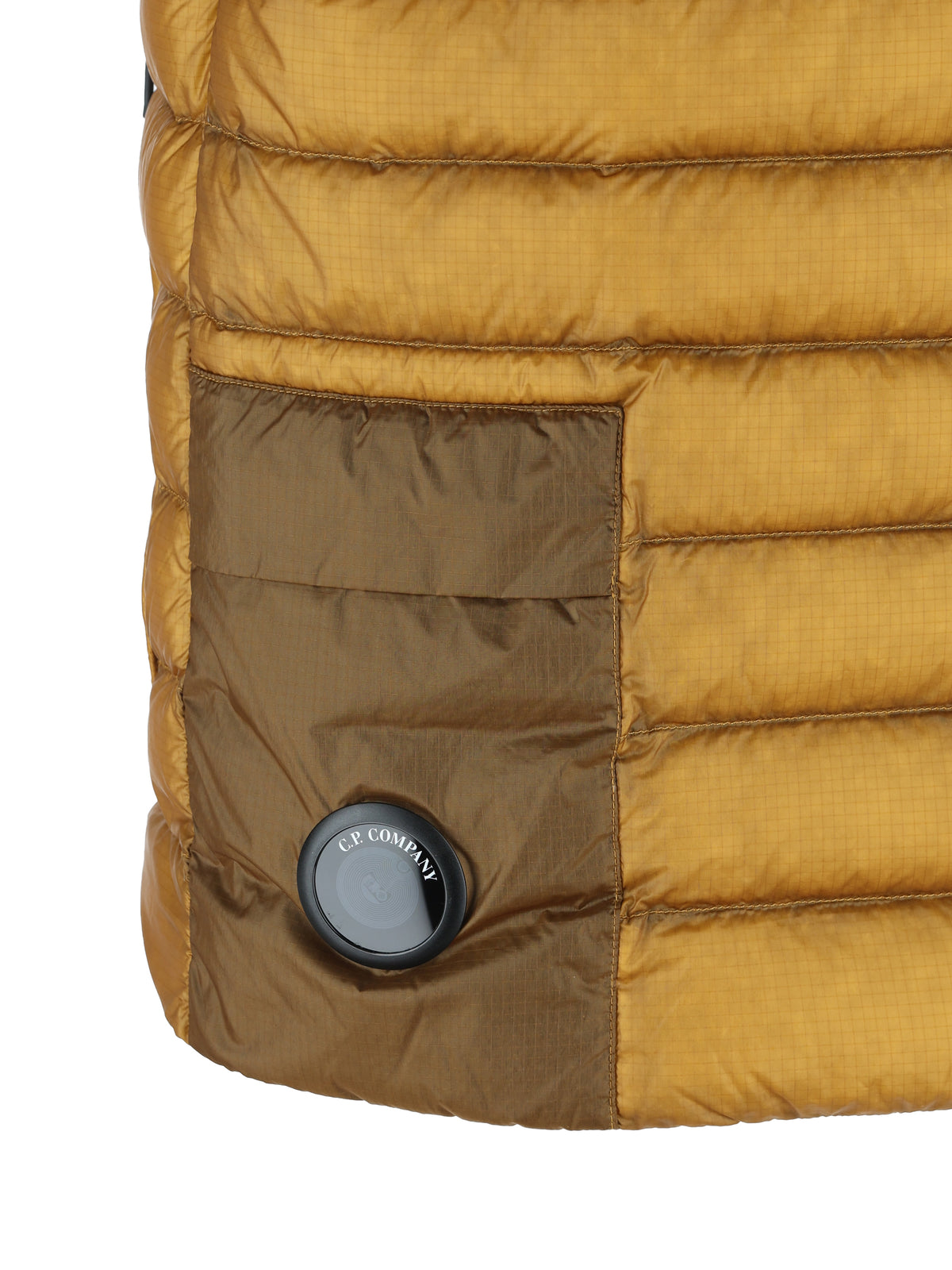 Gilet realizzato in poliammide. 21CMVE703A 110416A232 C.P COMPANY 