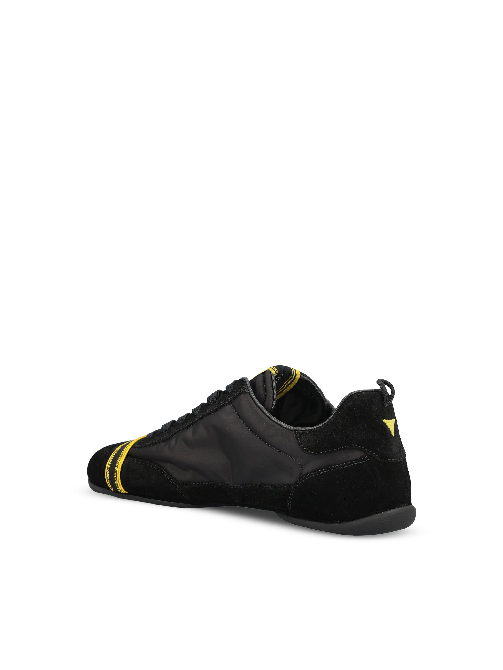 Sneakers realizzate in tessuto. 7E1968 AY0TF08M4 FENDI 