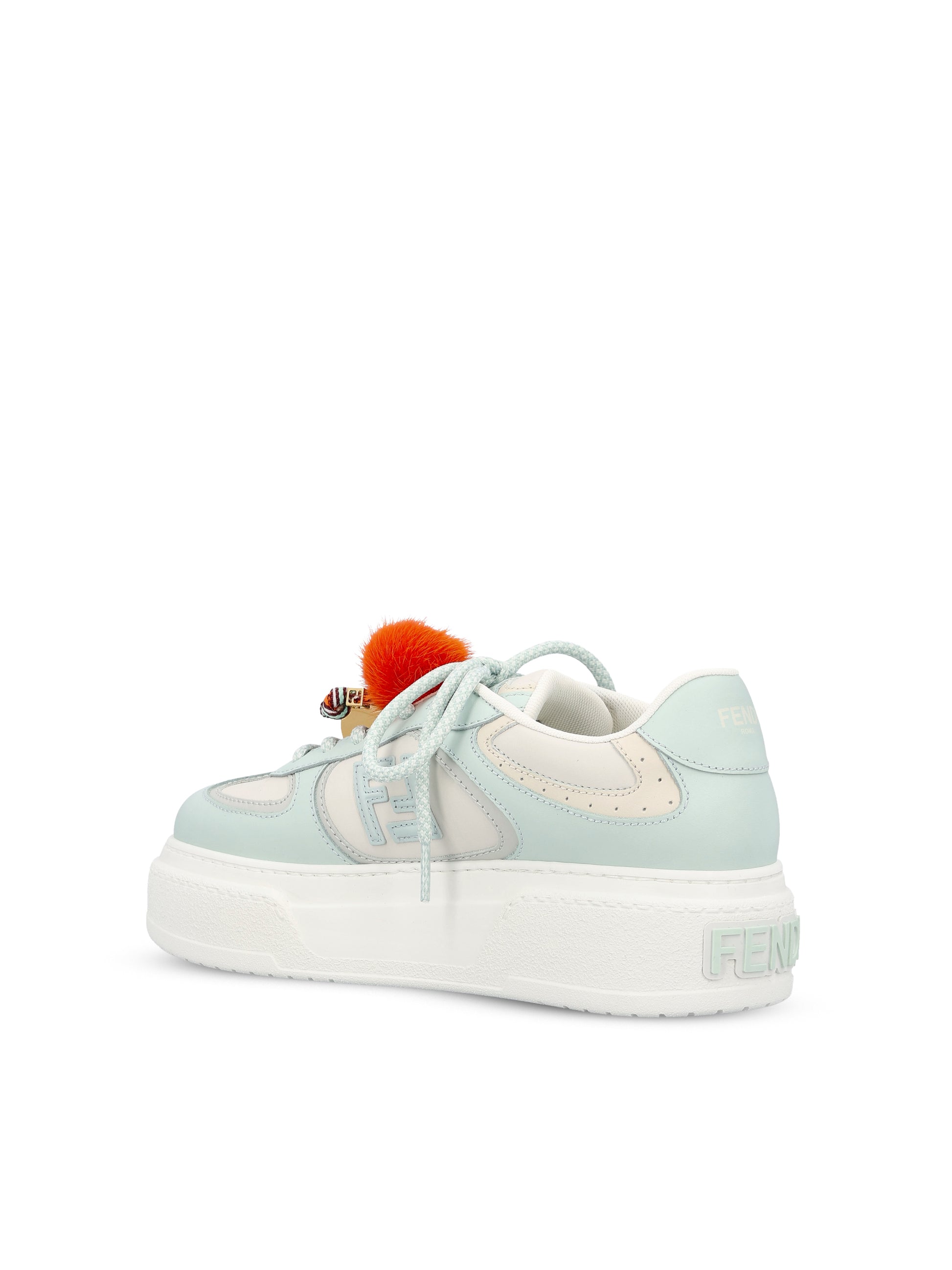 Sneakers realizzate in pelle di vitello. 8E8721 B181F1XHL FENDI 