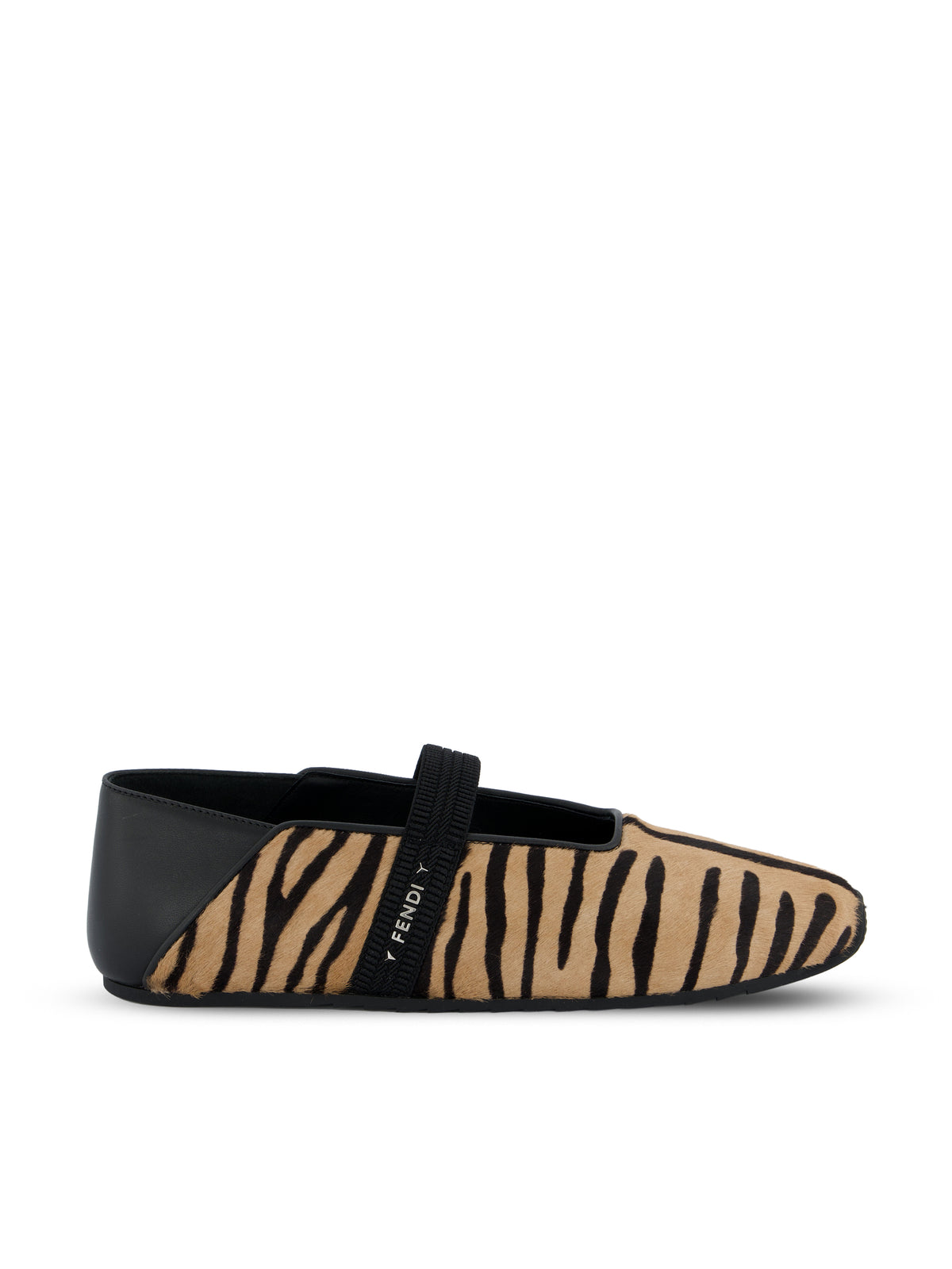 Ballerina realizzata in cavallino. 8F9078 B1RDF1D1U FENDI 
