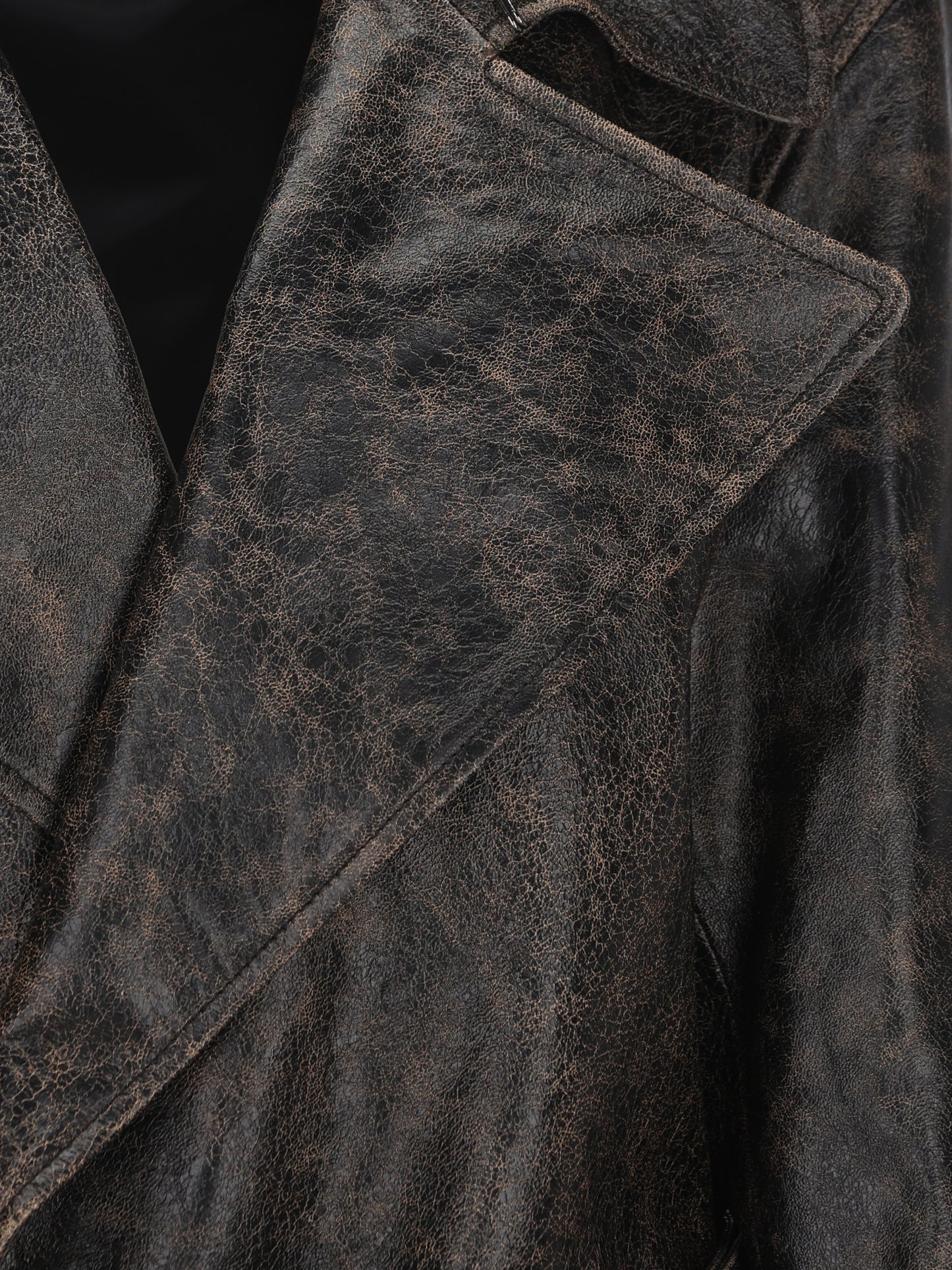 Trench in pelle ebano crackled FPJ165 B1OPF0TU7 FENDI 
