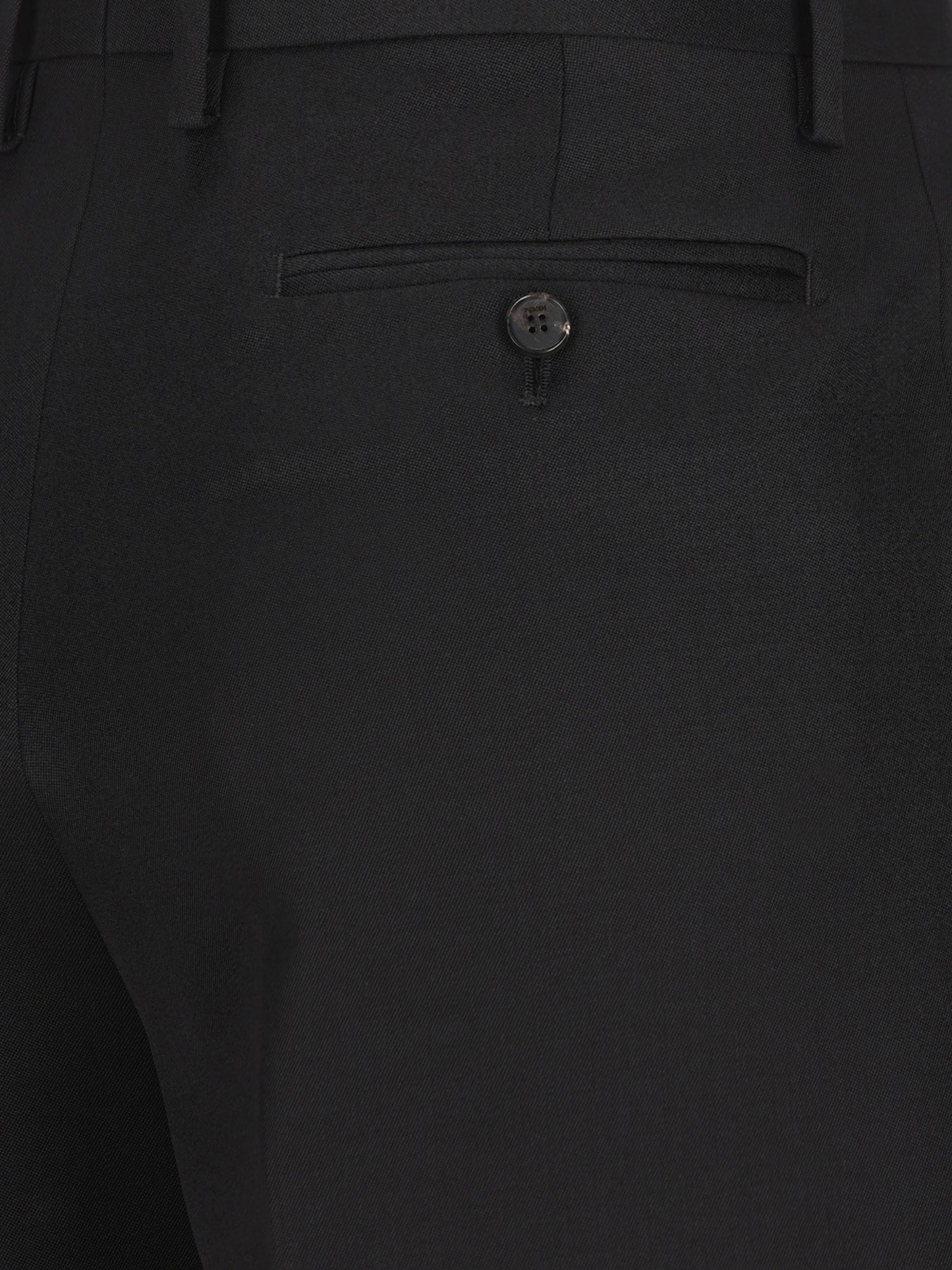 Pantaloni realizzati in lana vergine. FR6756 B1H8F0QA1 FENDI 