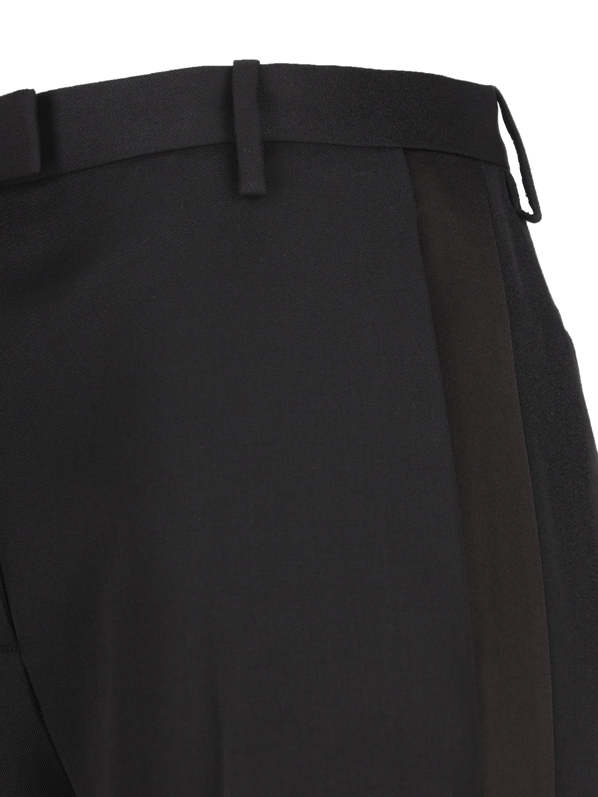 Pantaloni realizzati in lana. FR6757 B1G0F0QA1 FENDI 