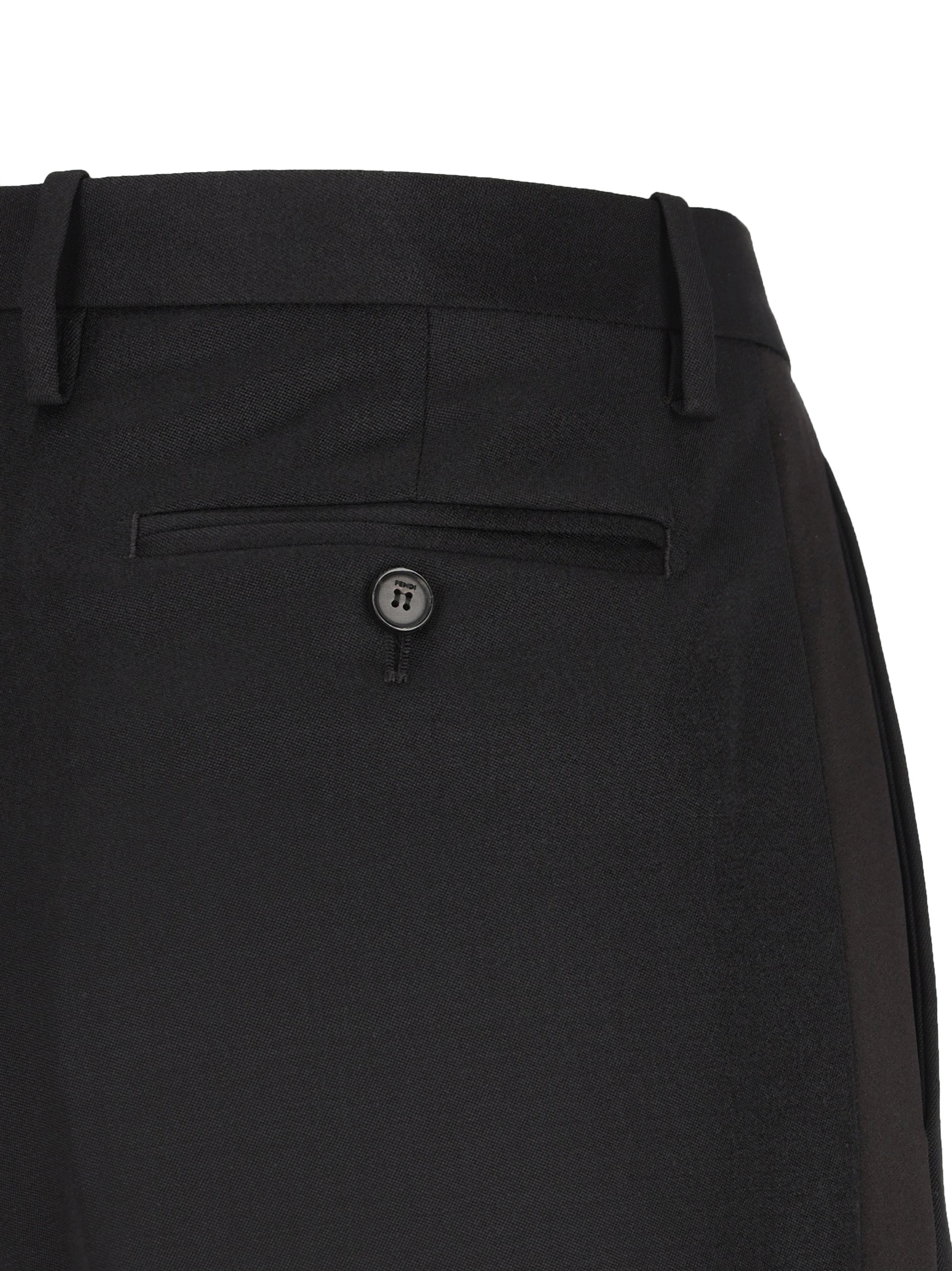 Pantaloni realizzati in lana. FR6757 B1G0F0QA1 FENDI 