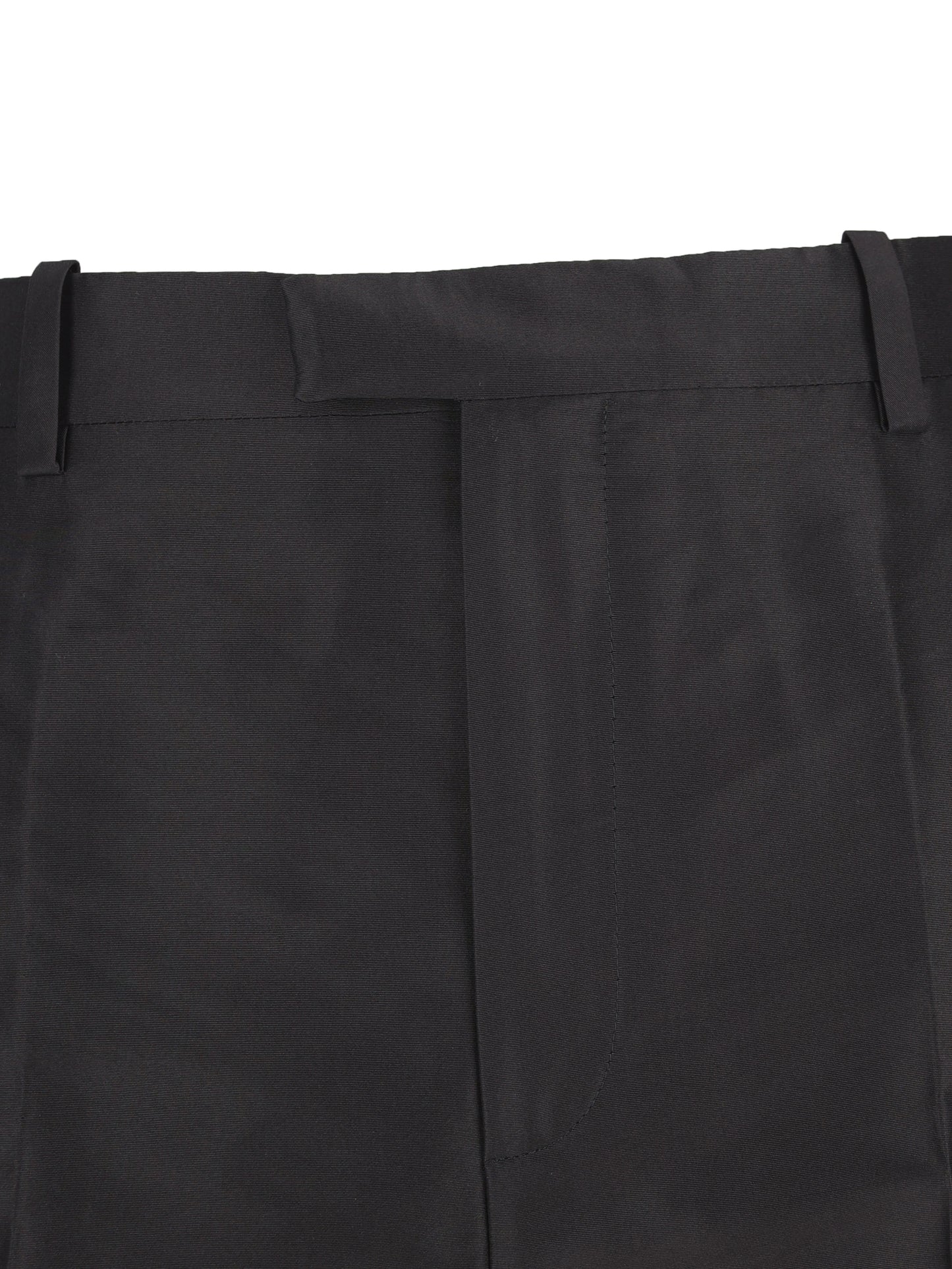 Pantaloni realizzati in seta. 865225 ZAU9E1000 GUCCI 