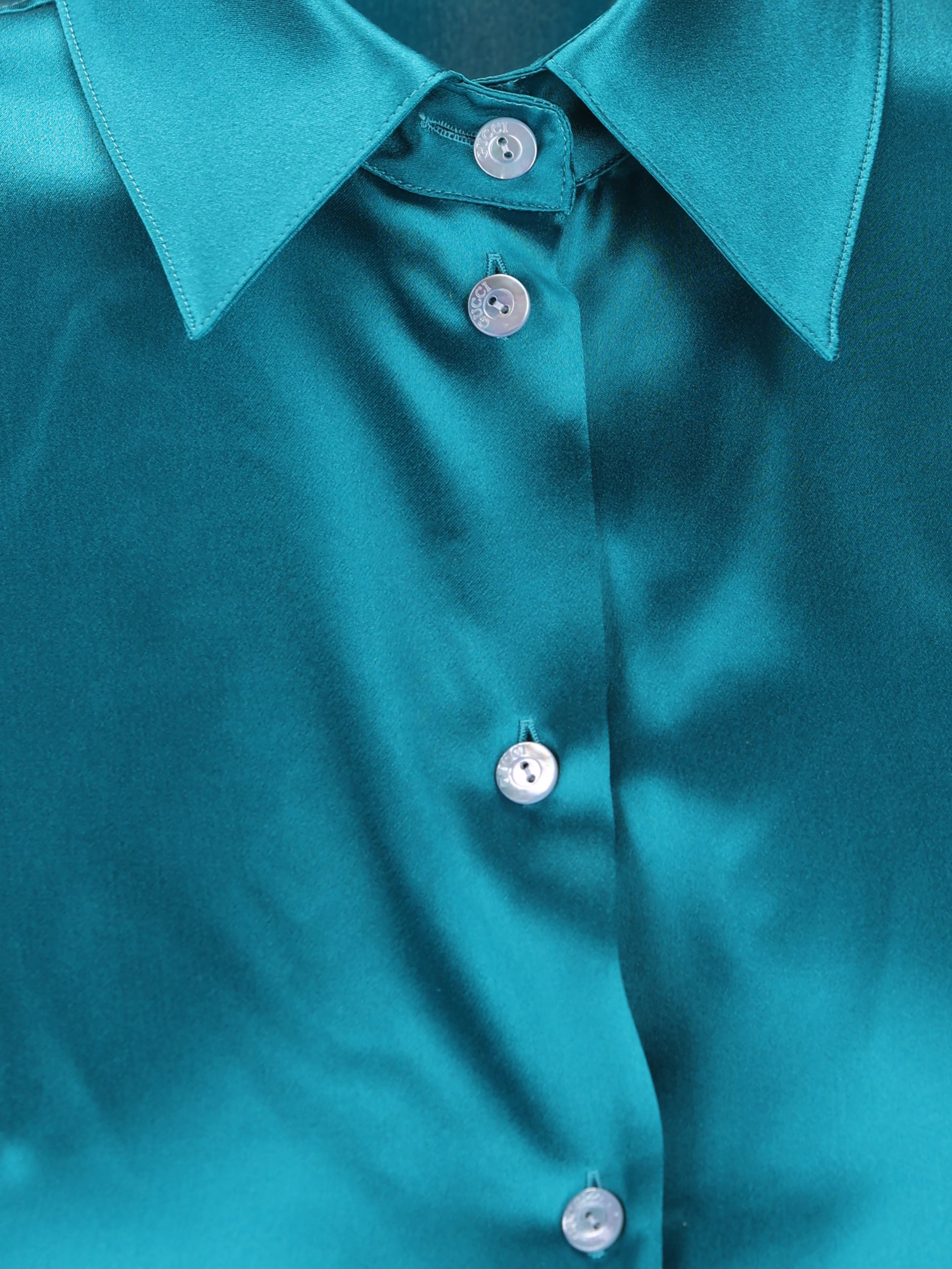 Camicia realizzata in seta. 875614 ZHS194598 GUCCI 