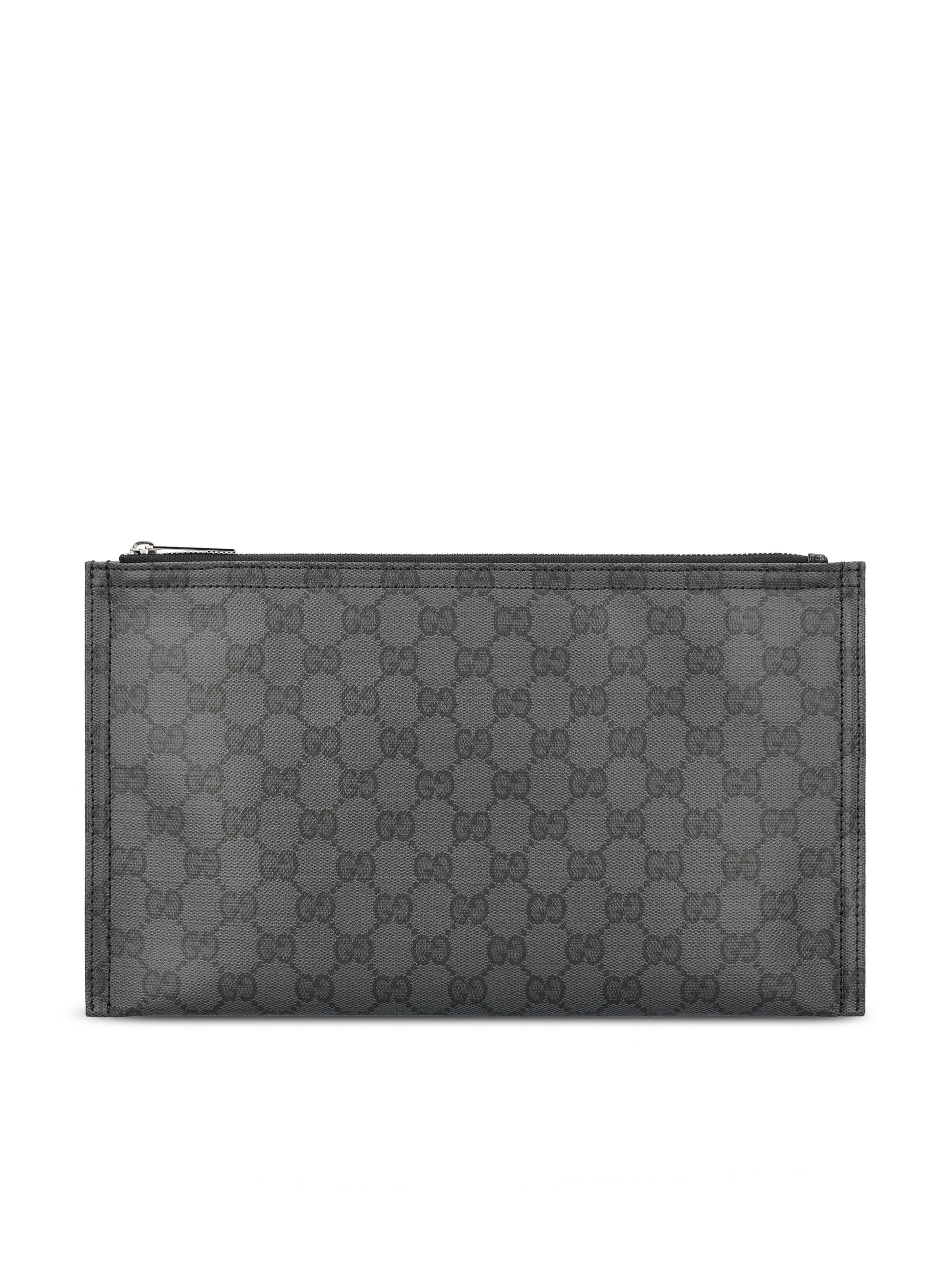 Pouch realizzata in tessuto. 876480 FAF8A1000 GUCCI 