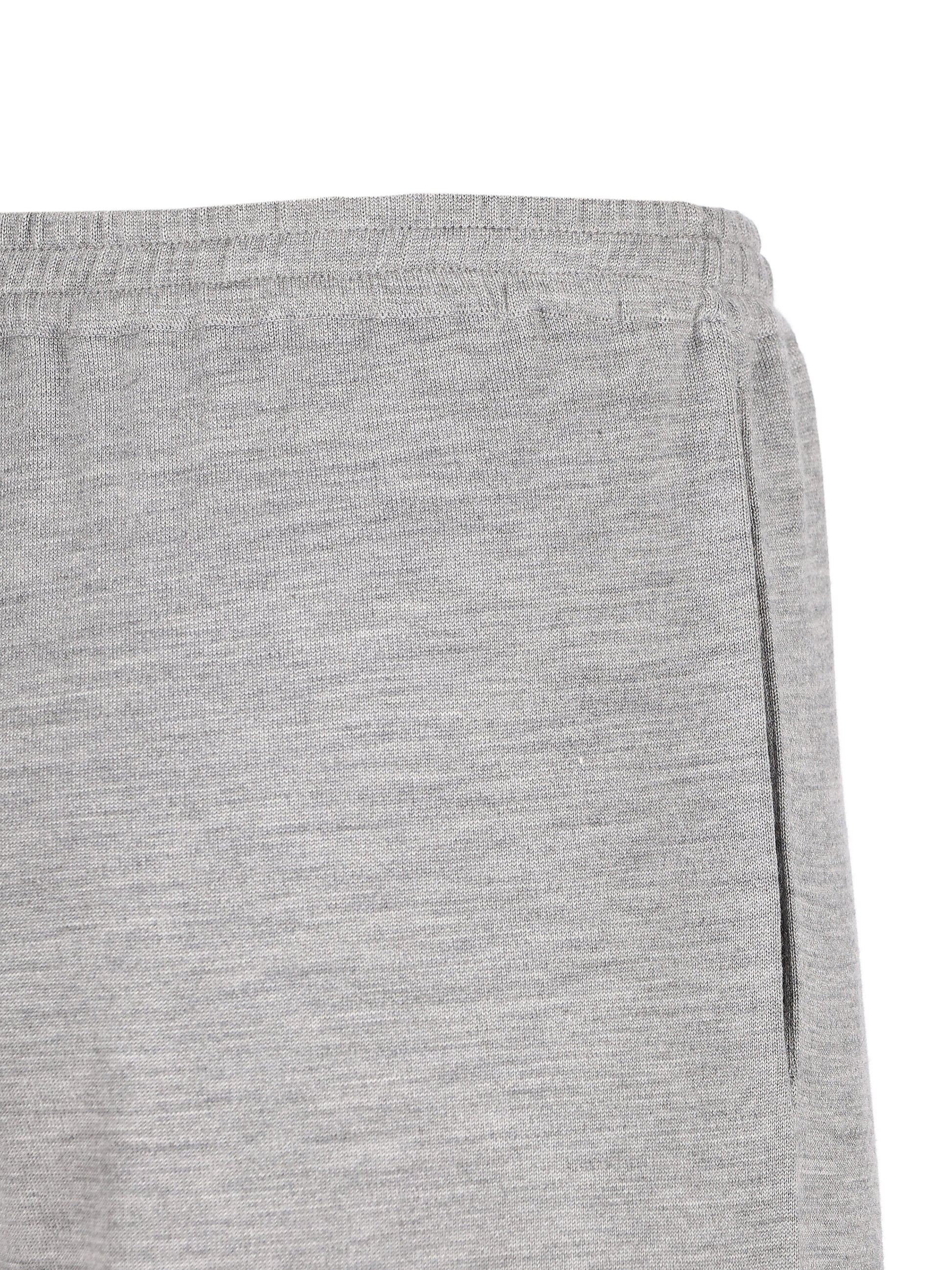 Pantaloni realizzati in lana e seta. A0040R XKFRU1089 GUCCI 