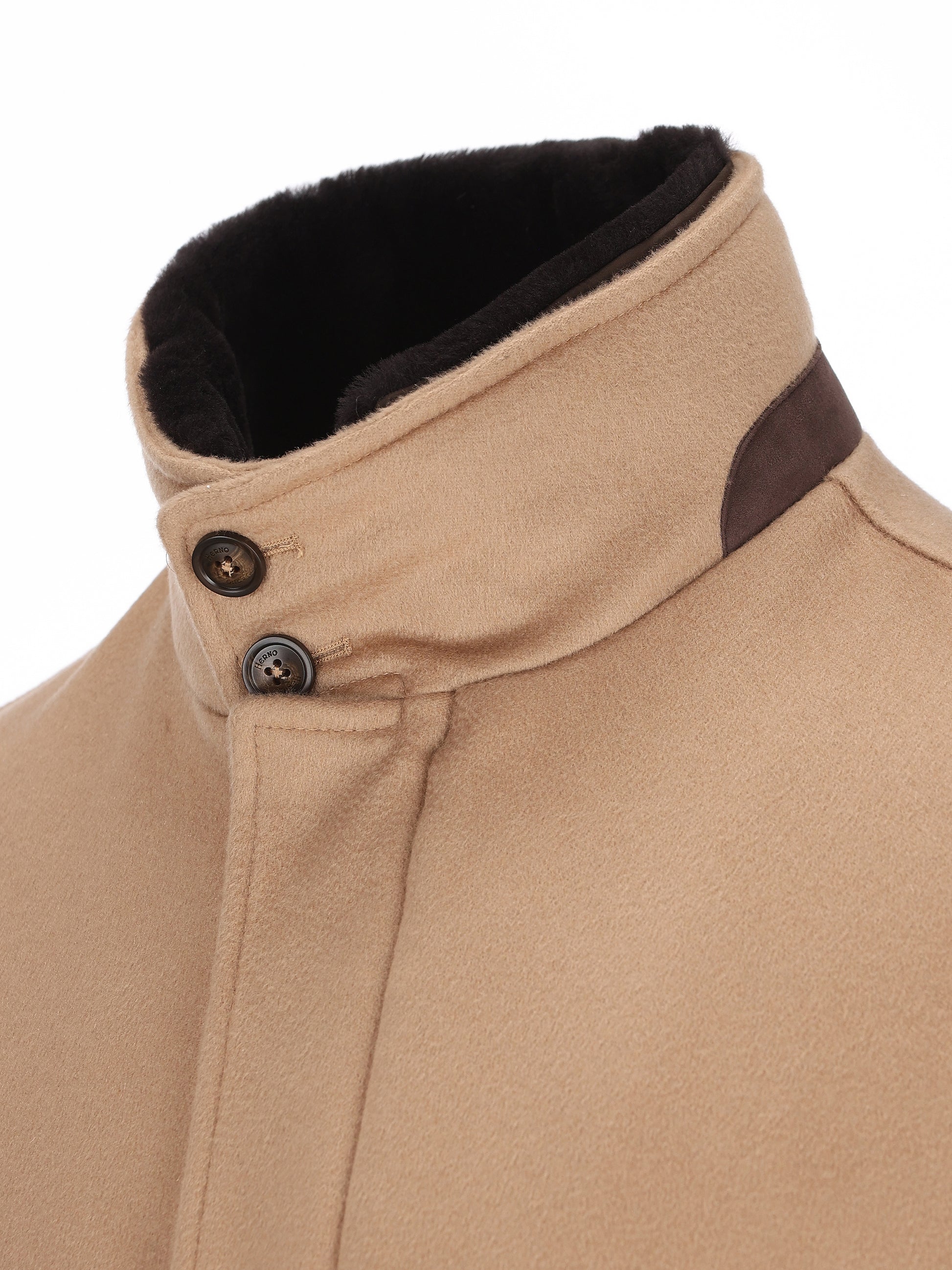 Giacca realizzata in cashmere. GC000124U 381262159 HERNO 