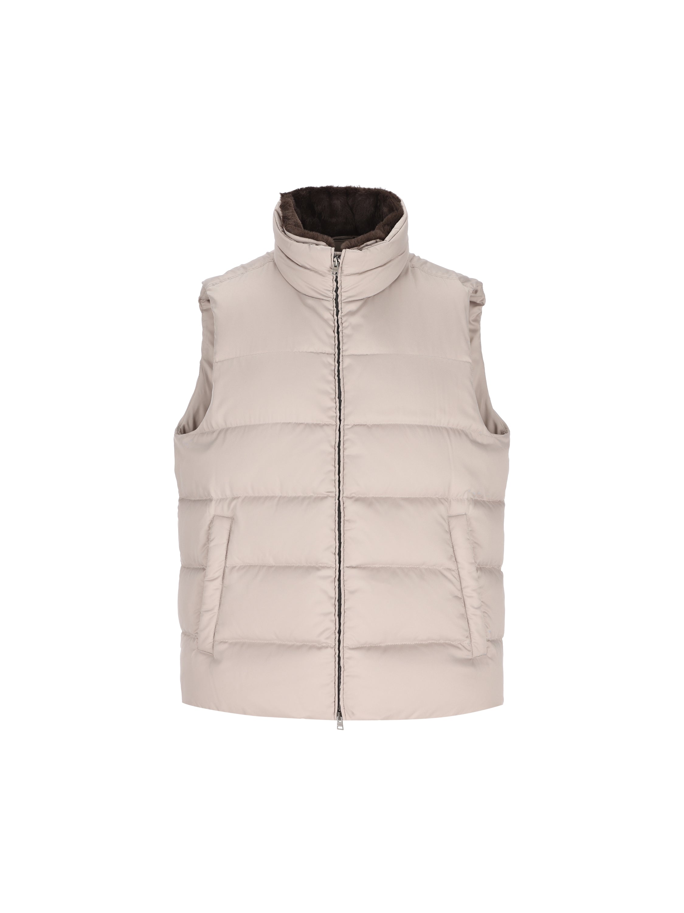 Gilet realizzato in poliestere. PI001267U 12414Z9403 HERNO 