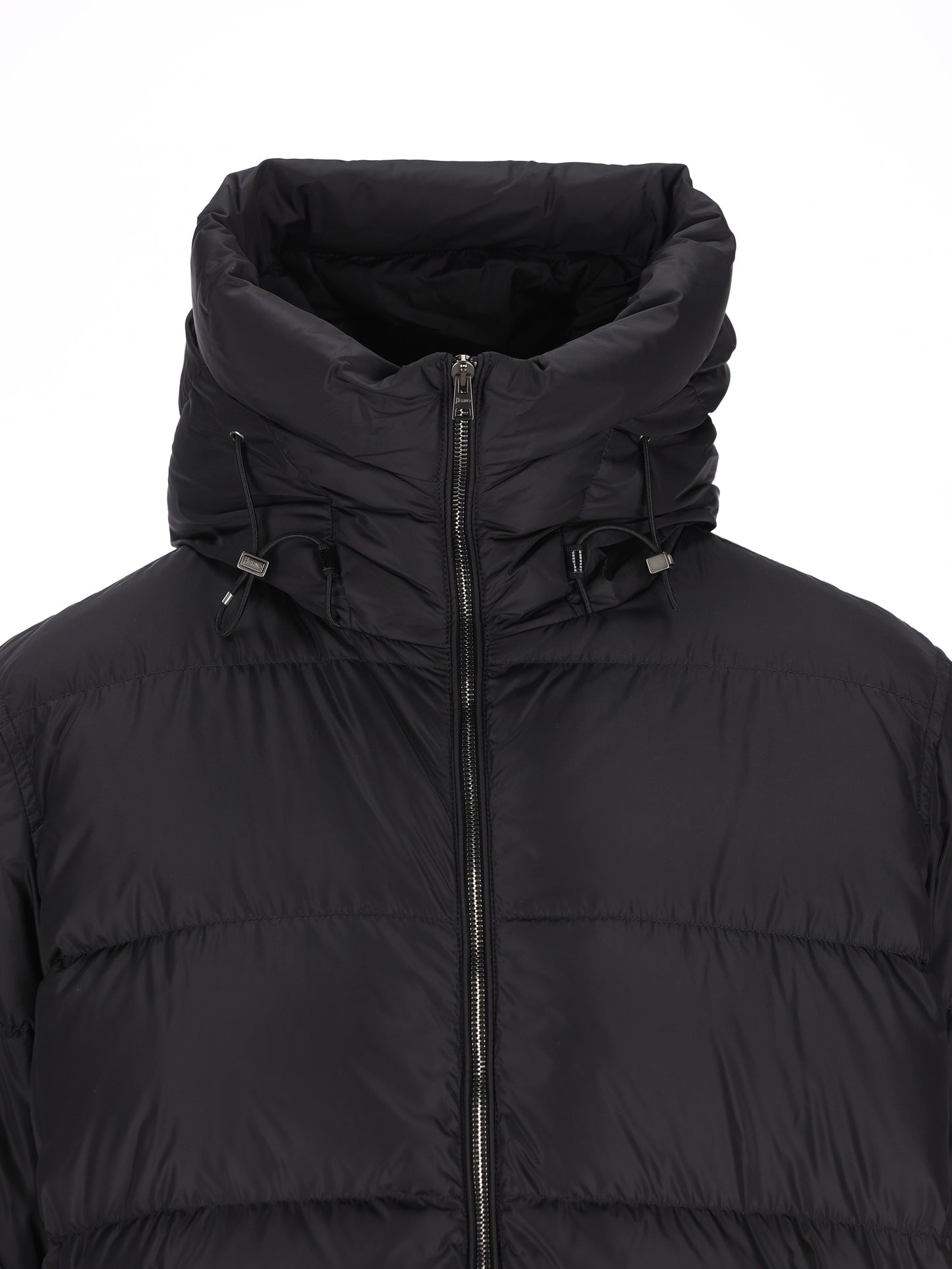 Piumino realizzato in poliestere. PI001390U 129189300 HERNO 