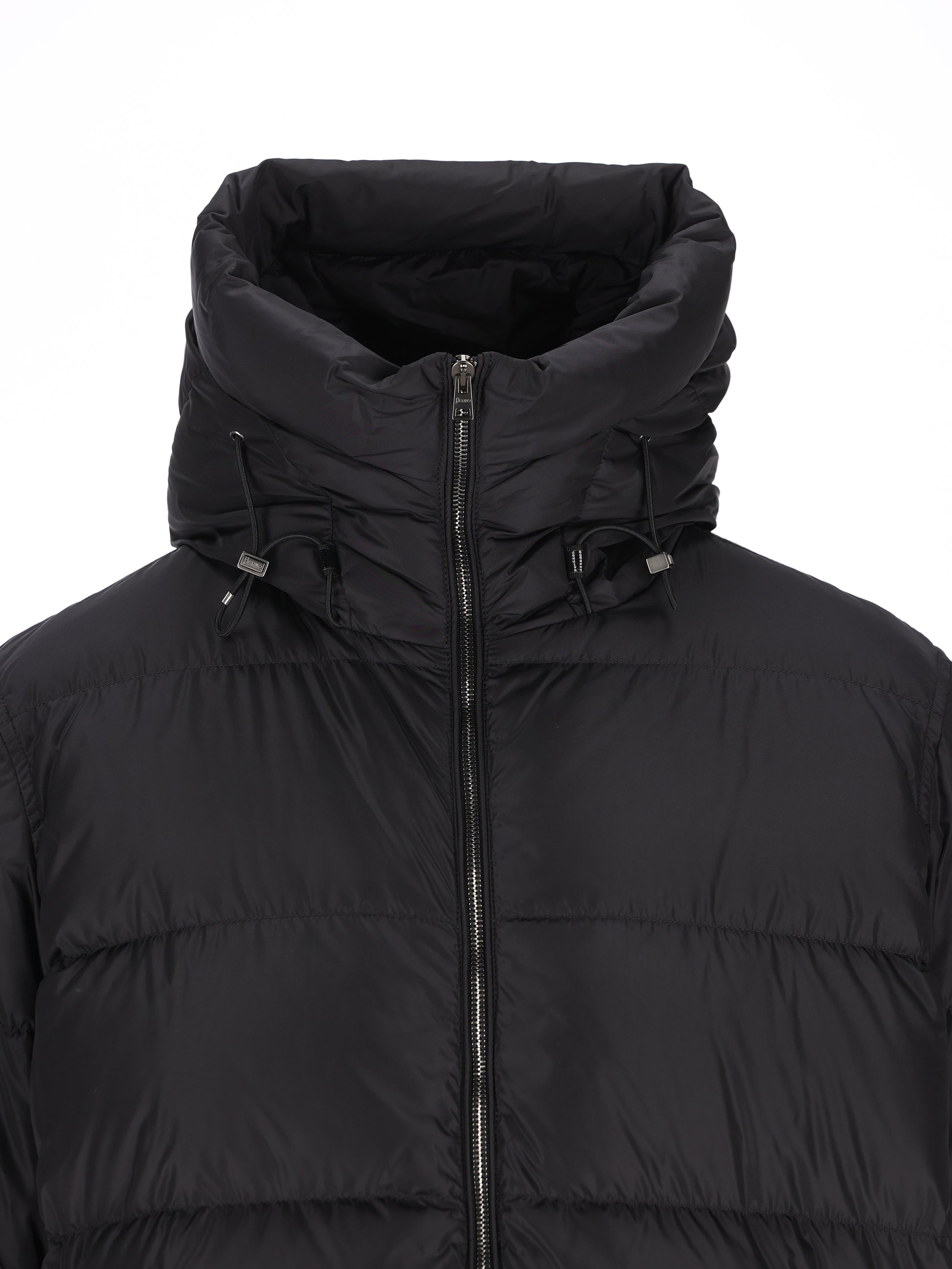 Piumino realizzato in poliestere. PI001390U 129189300 HERNO 