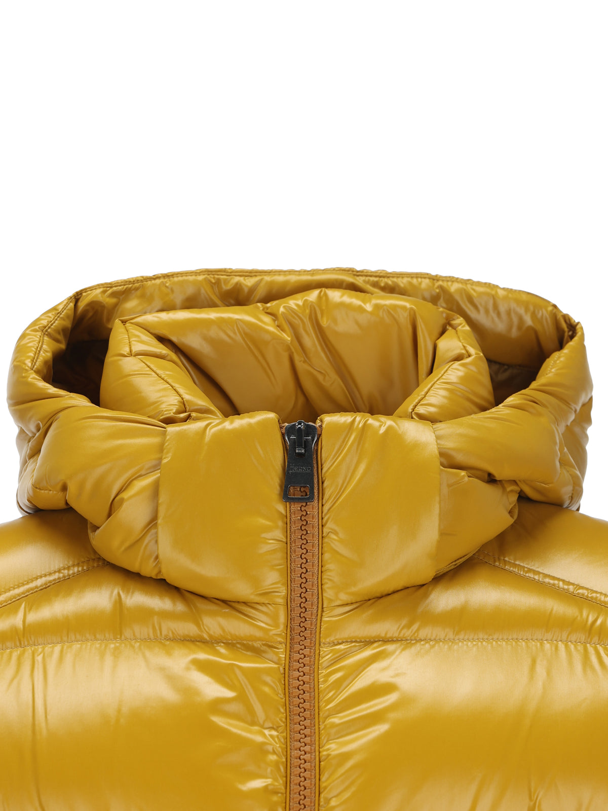 Piumino realizzato in poliammide. PI001416U 129733950 HERNO 