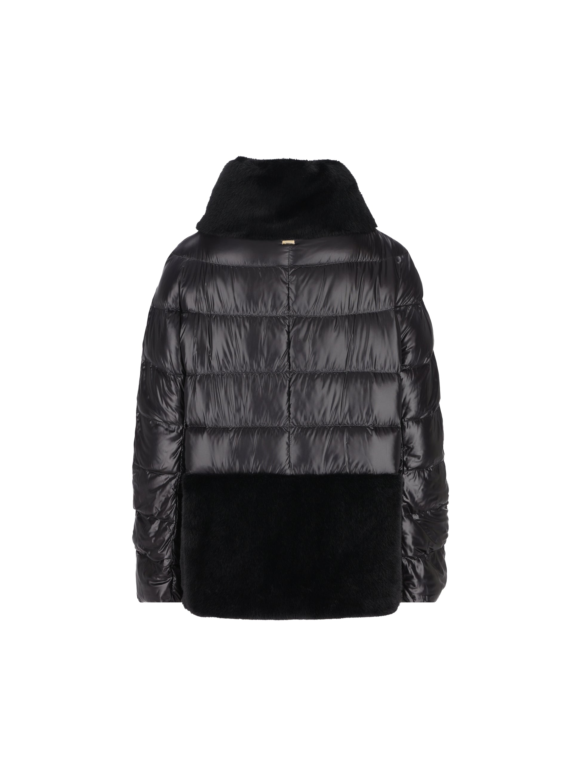 Piumino realizzato in nylon. PI001933D 12017Z9300 HERNO 