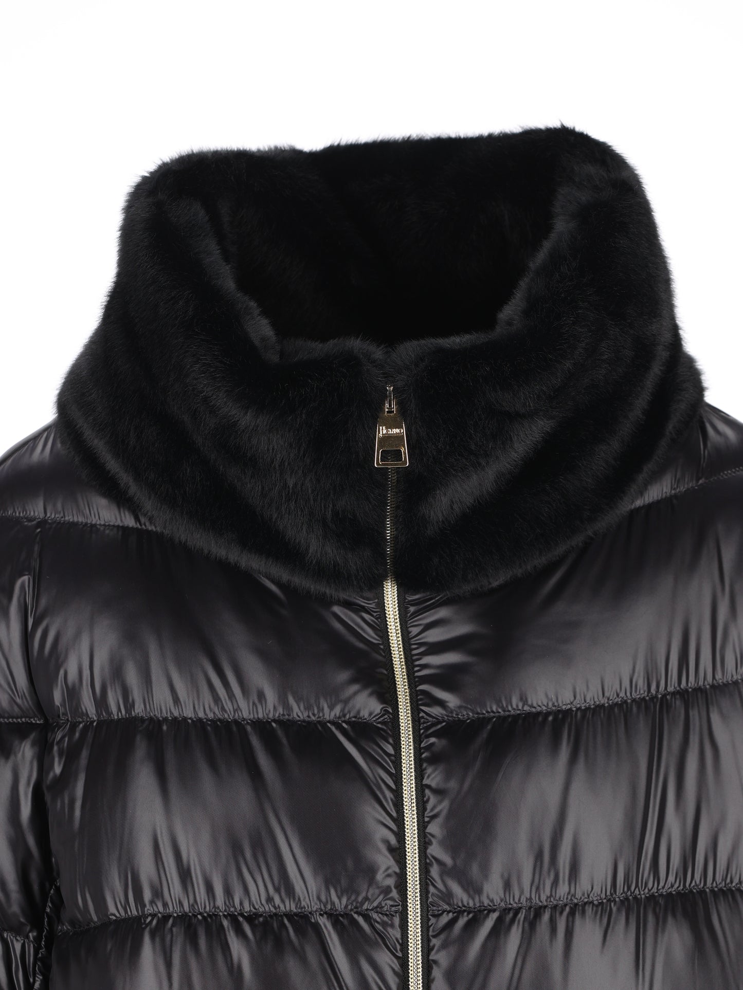 Piumino realizzato in nylon. PI001933D 12017Z9300 HERNO 