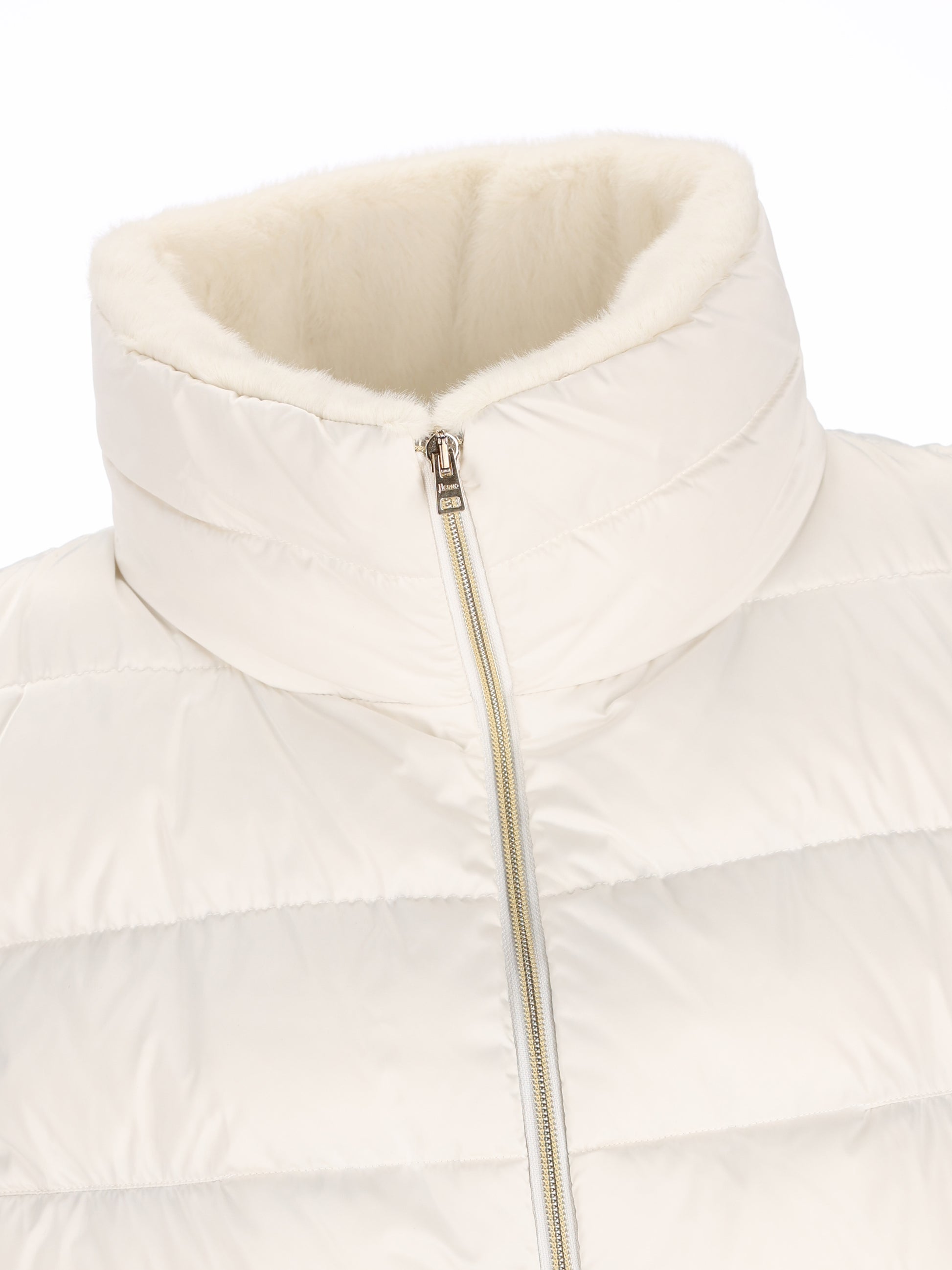 Gilet realizzato in poliestere. PI002271D 12170Z1000 HERNO 