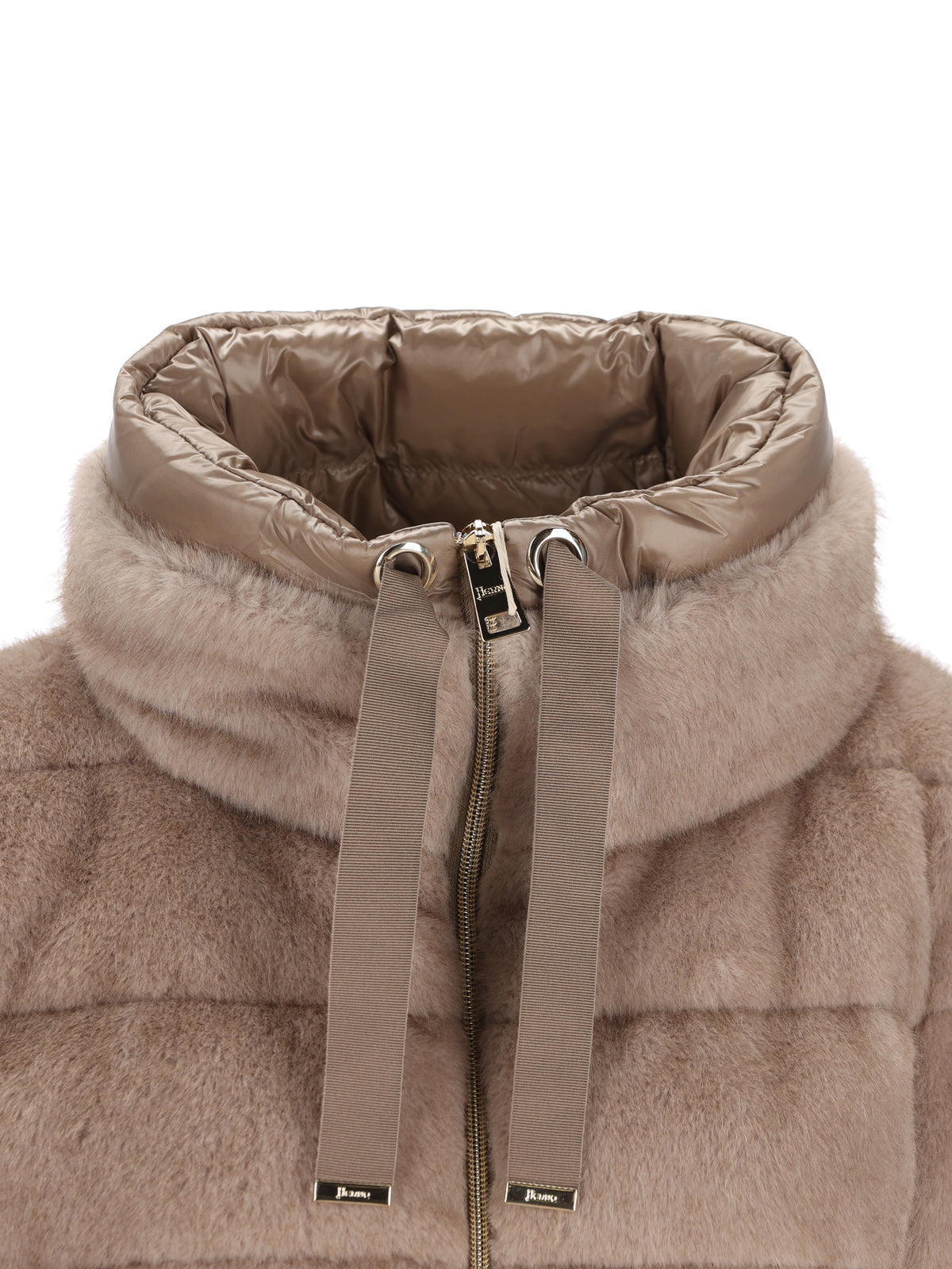 Piumino realizzato in poliestere. PI002281D 129411985 HERNO 