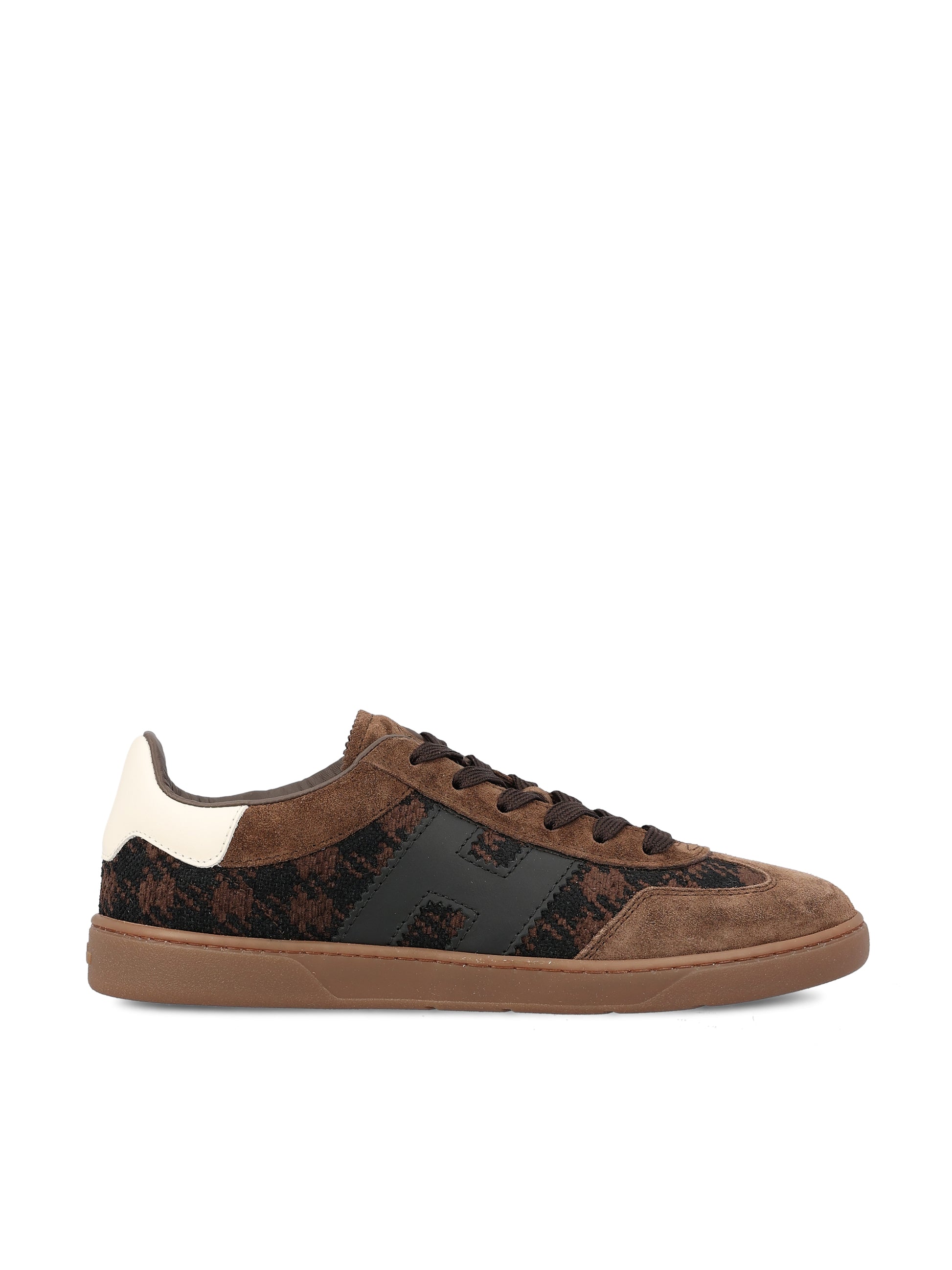Sneakers realizzate in suede. HXW6470FB6BVI5 0R2F HOGAN 